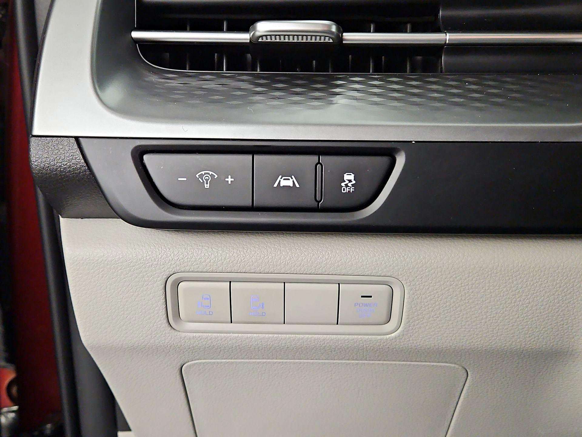 Thumbnail: 2024 Kia Carnival - 13