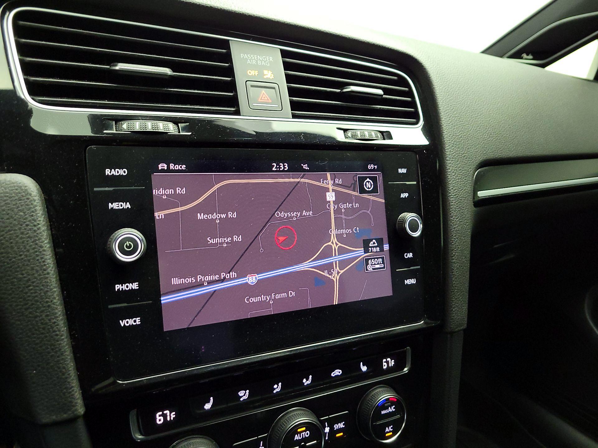 Thumbnail: 2018 Volkswagen Golf - 13