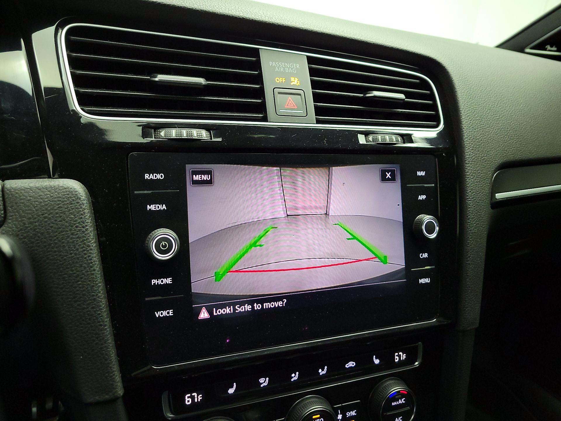 Thumbnail: 2018 Volkswagen Golf - 14