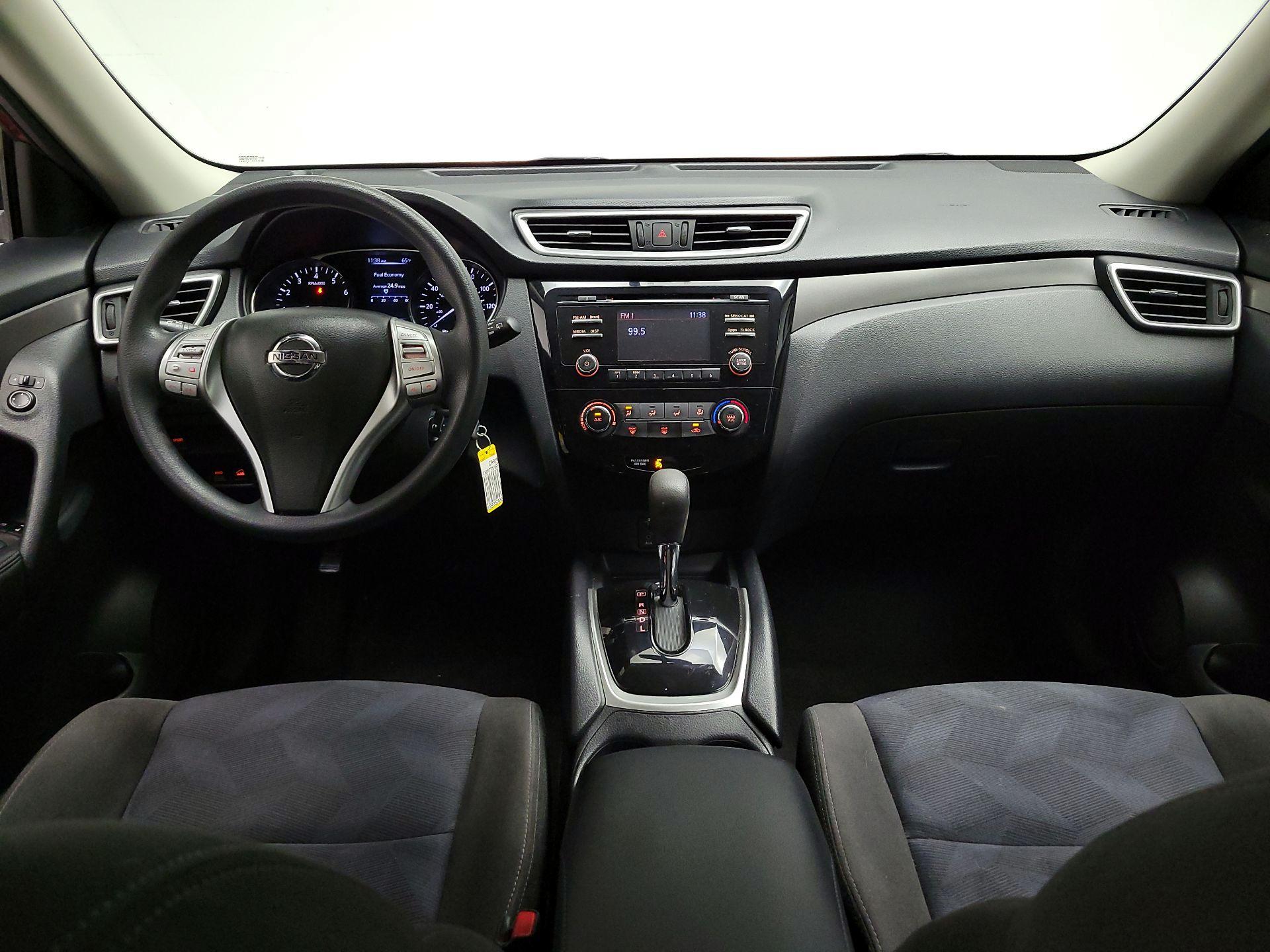 Thumbnail: 2015 Nissan Rogue - 9