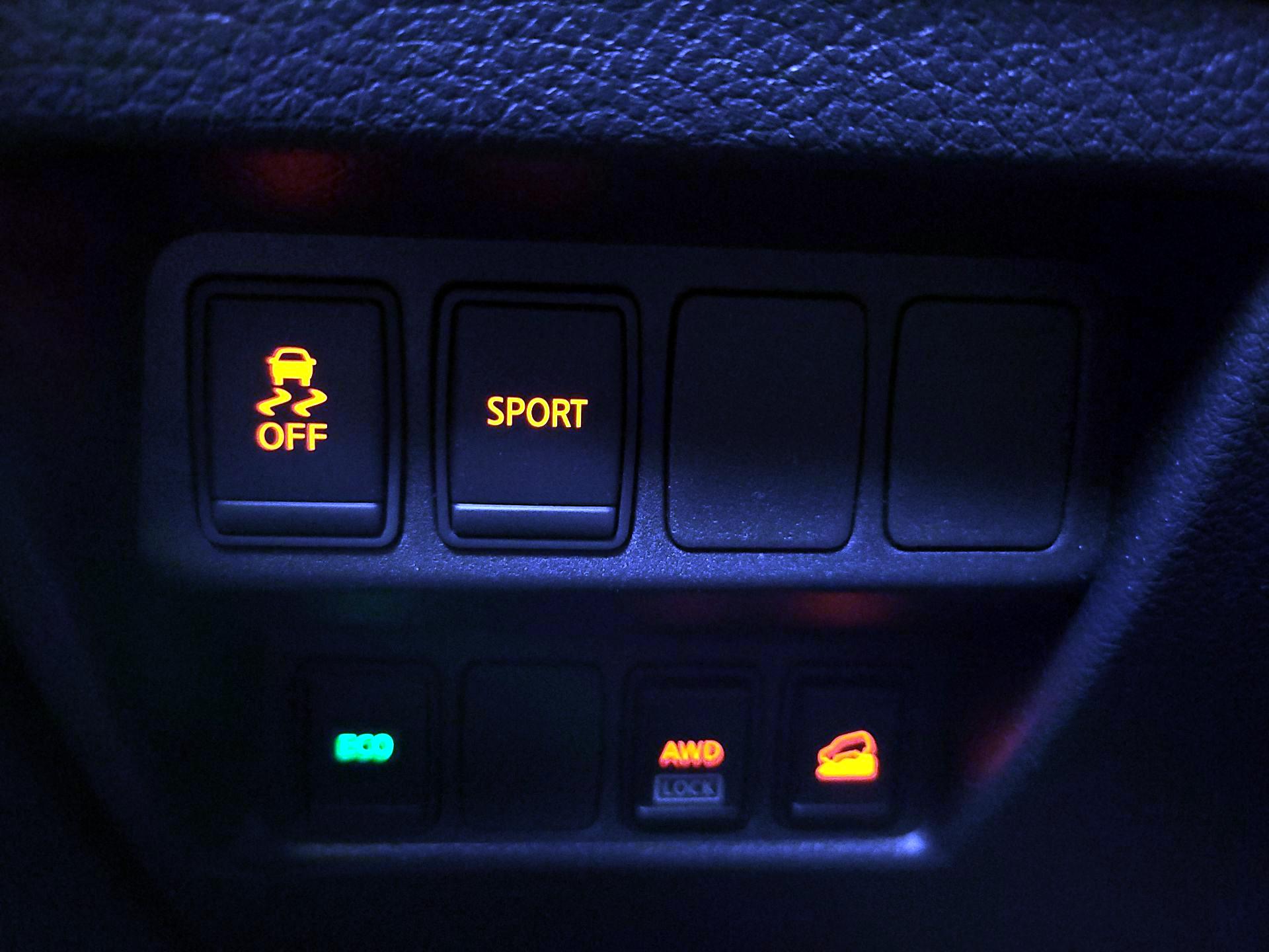 Thumbnail: 2015 Nissan Rogue - 13