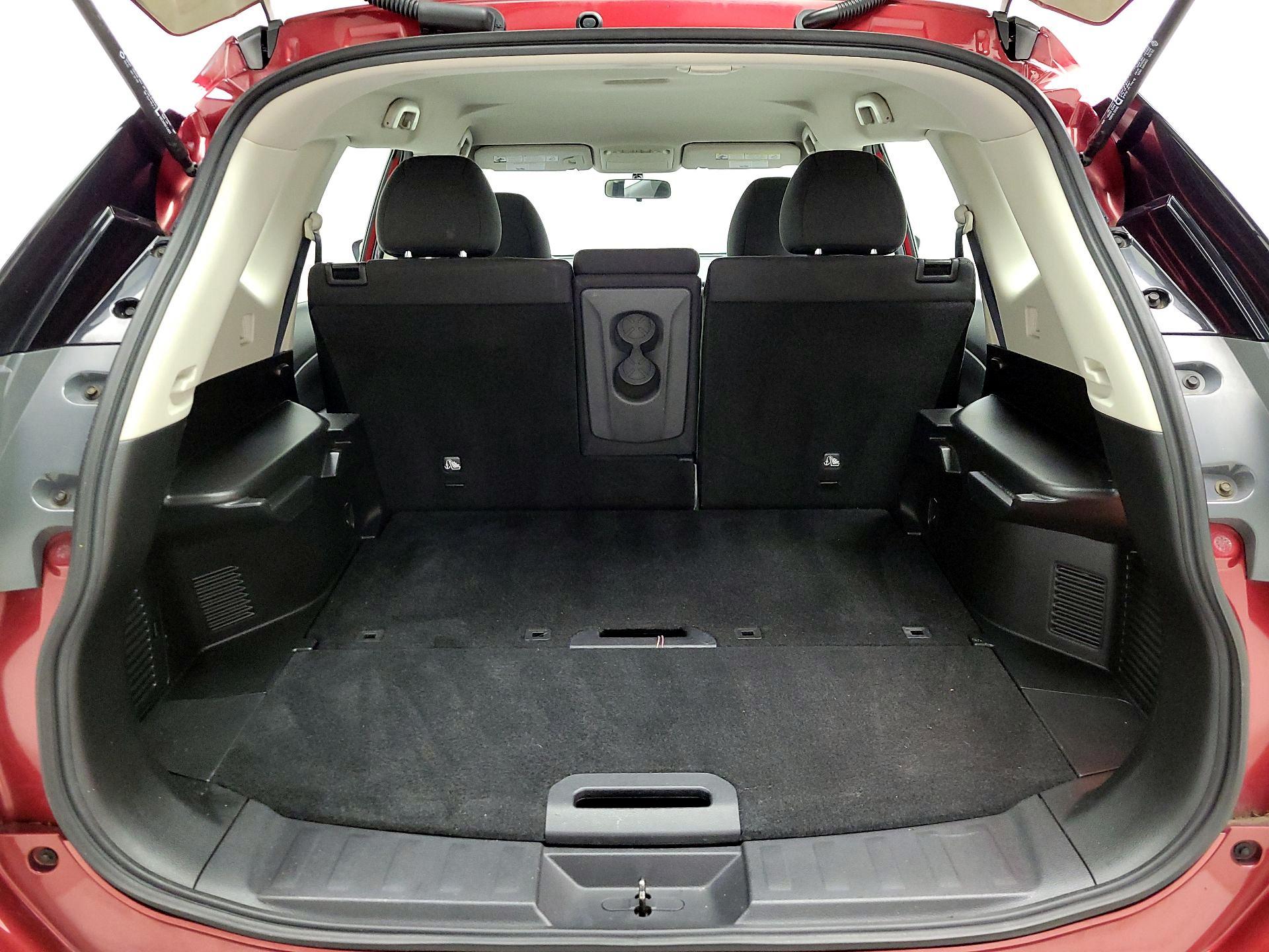 Thumbnail: 2015 Nissan Rogue - 20