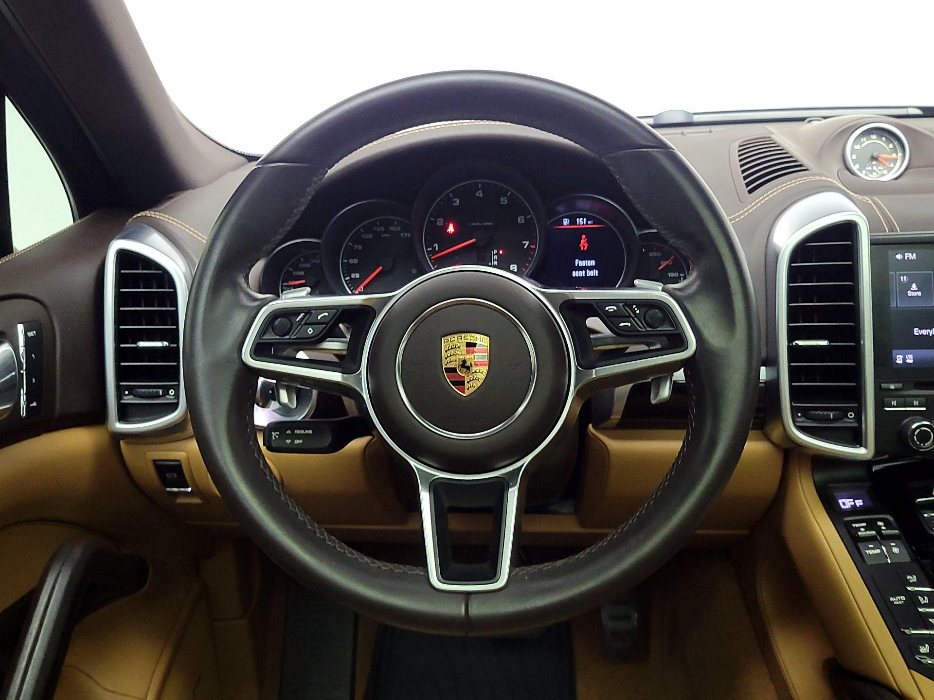 Thumbnail: 2017 Porsche Cayenne - 10