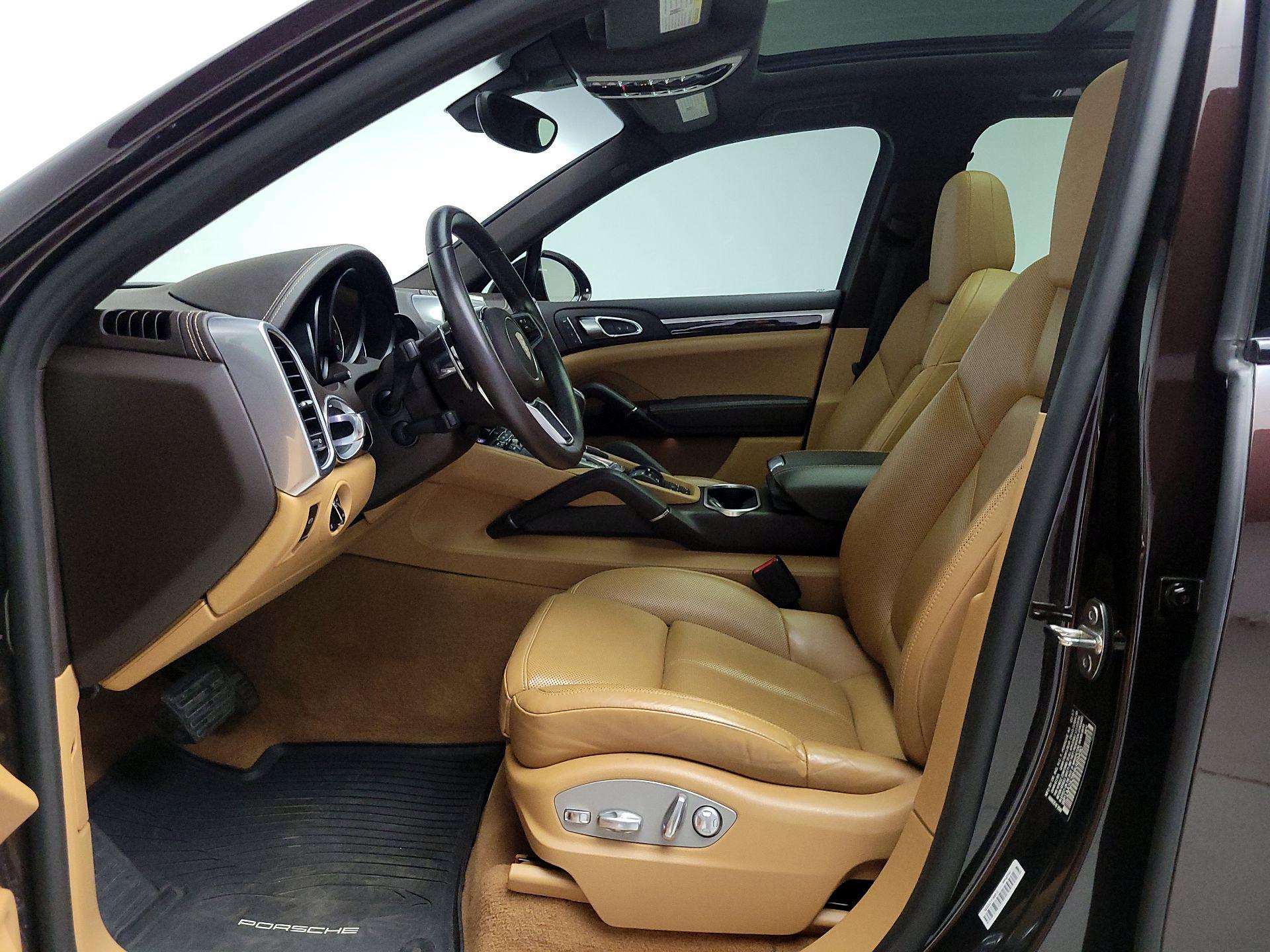 Thumbnail: 2017 Porsche Cayenne - 11