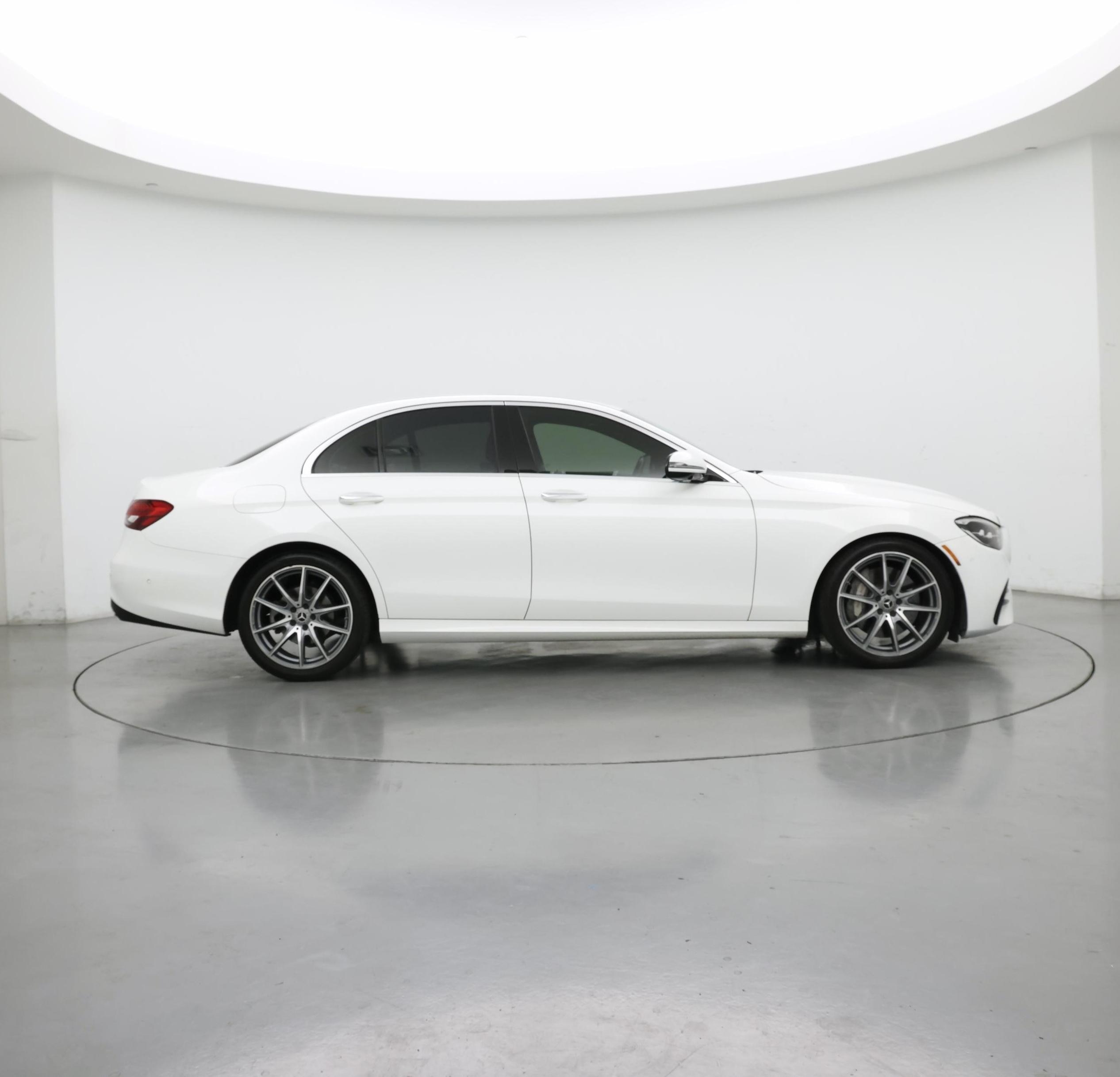 Thumbnail: 2021 Mercedes-Benz E-Class - 7