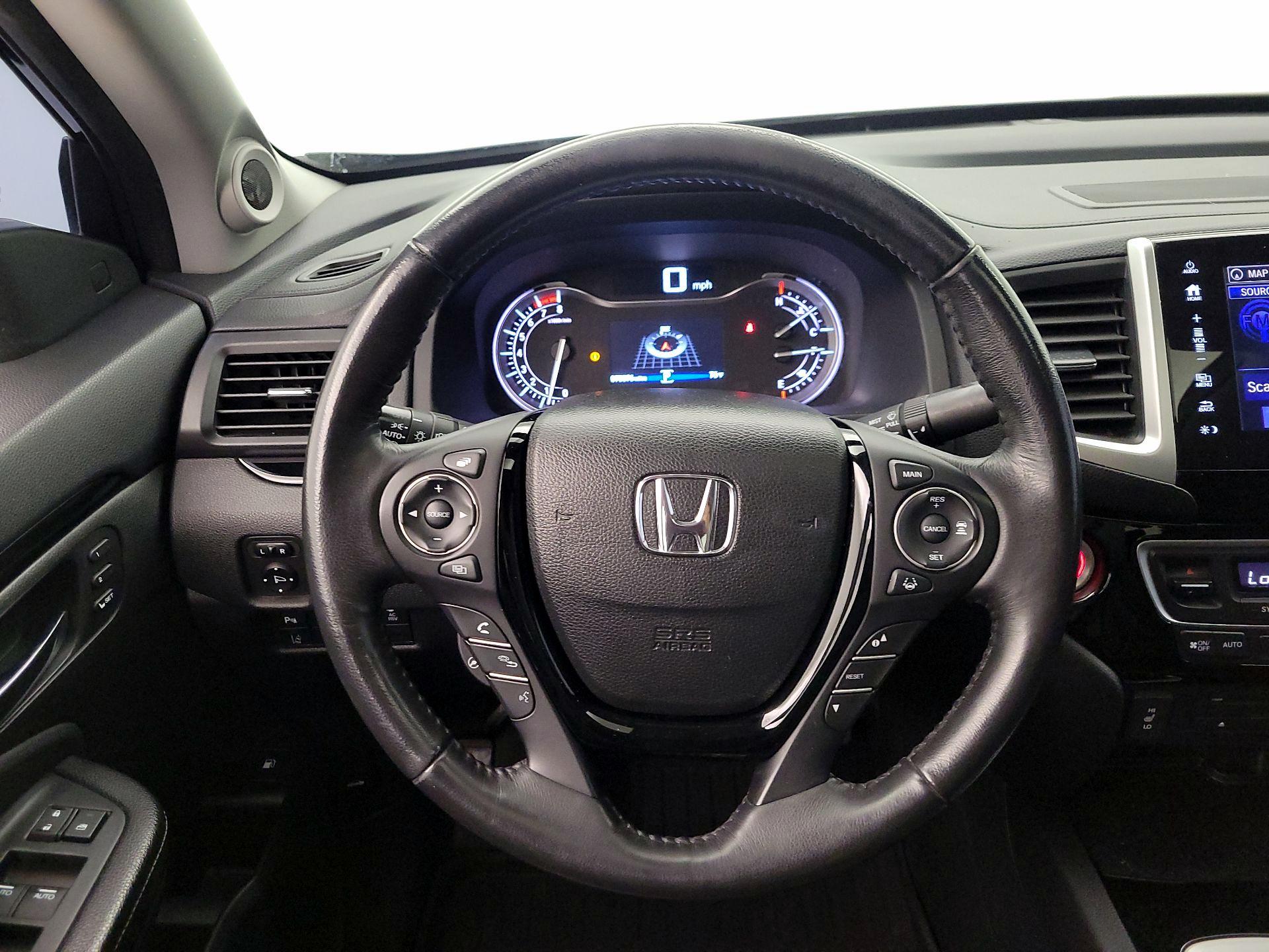 Thumbnail: 2017 Honda Ridgeline - 10