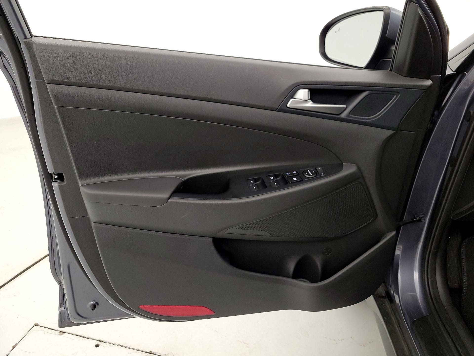 Thumbnail: 2021 Hyundai Tucson - 12