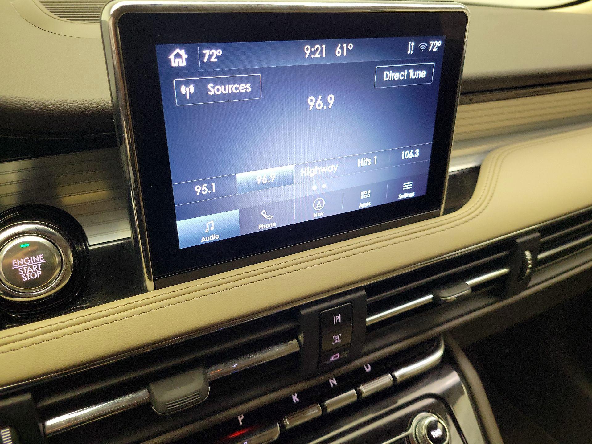 Thumbnail: 2022 Lincoln Corsair - 16