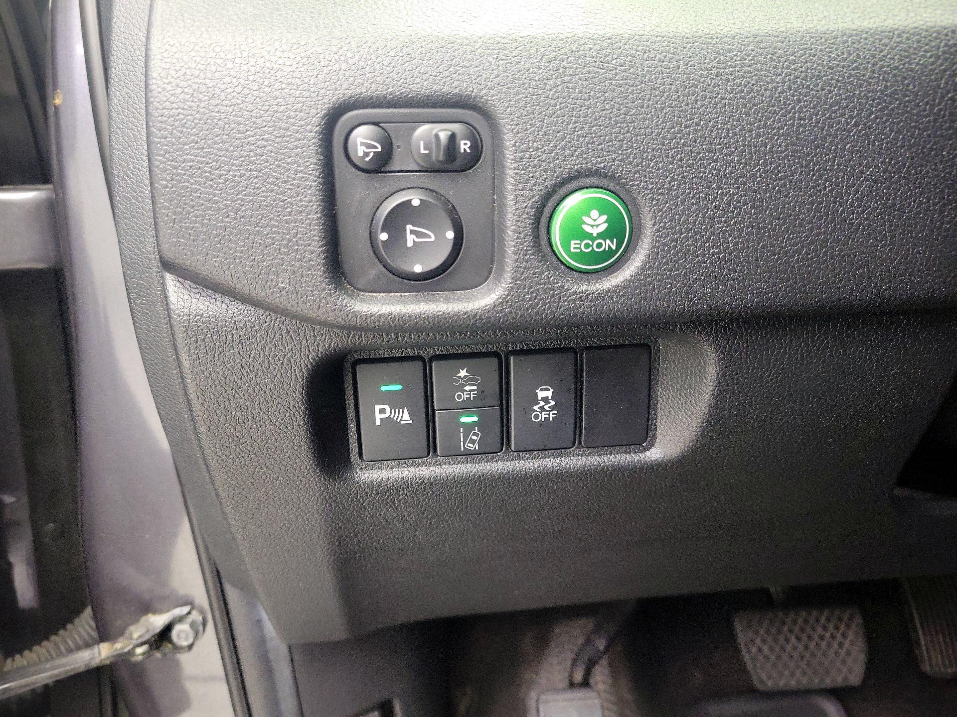 Thumbnail: 2019 Honda Pilot - 13