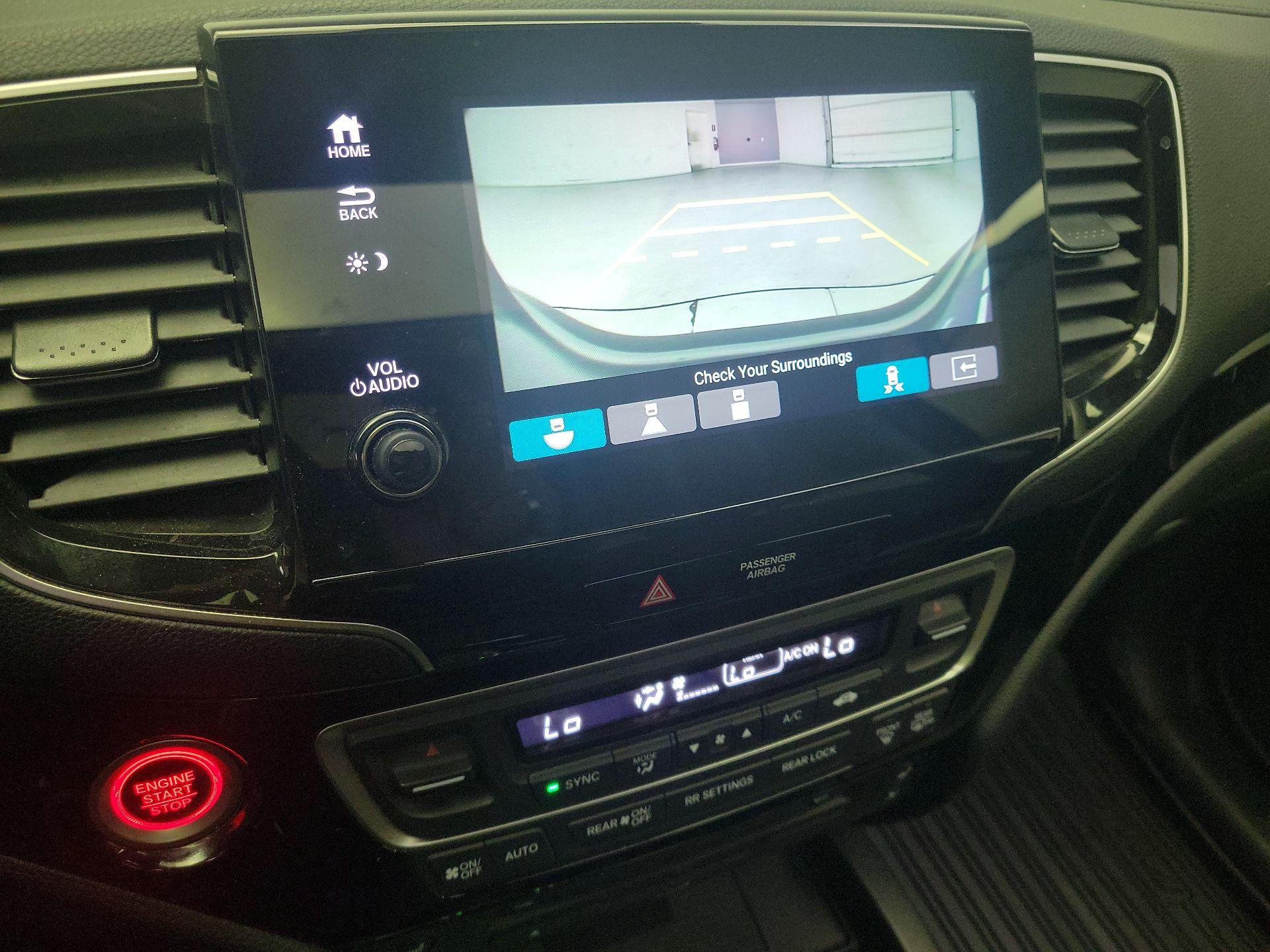 Thumbnail: 2019 Honda Pilot - 15