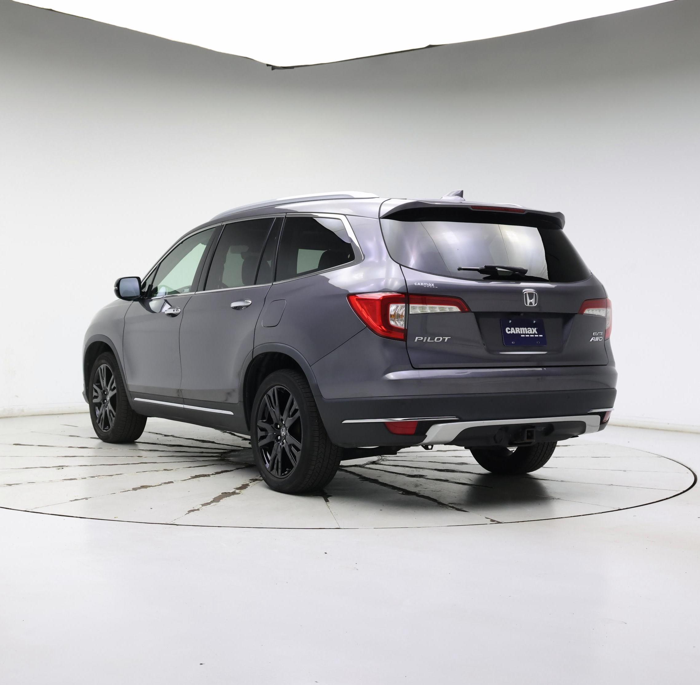 Thumbnail: 2019 Honda Pilot - 2