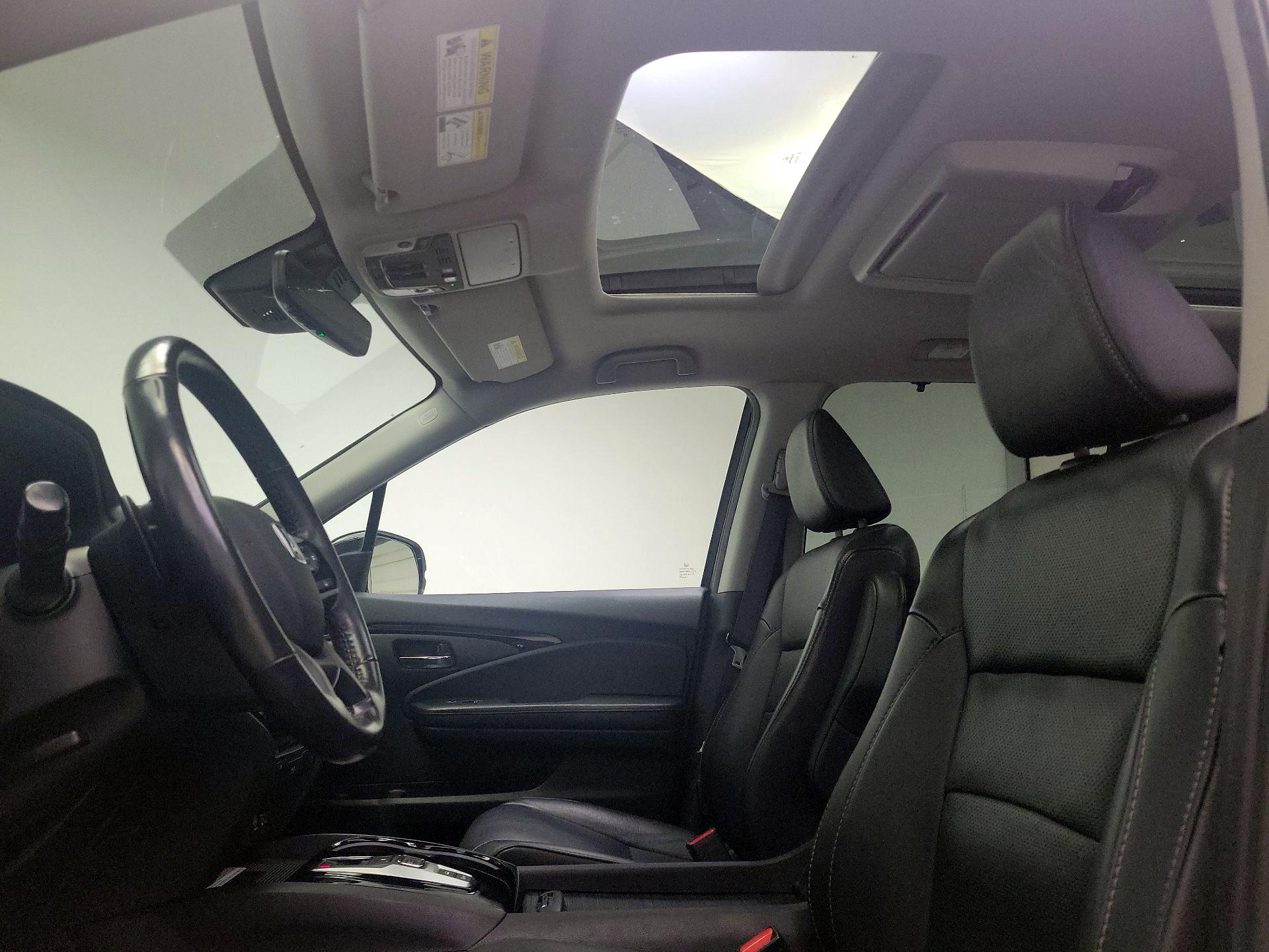 Thumbnail: 2019 Honda Pilot - 20