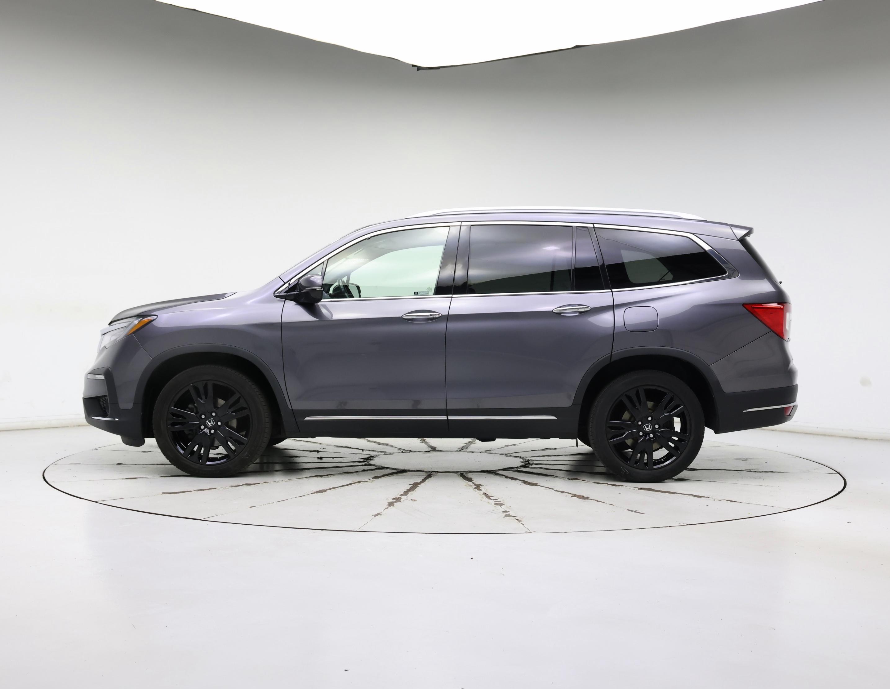 Thumbnail: 2019 Honda Pilot - 3