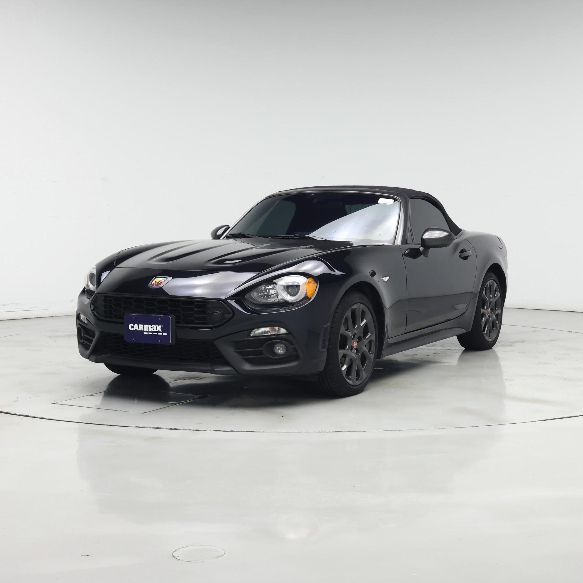 Thumbnail: 2017 Fiat 124 Spider - 4