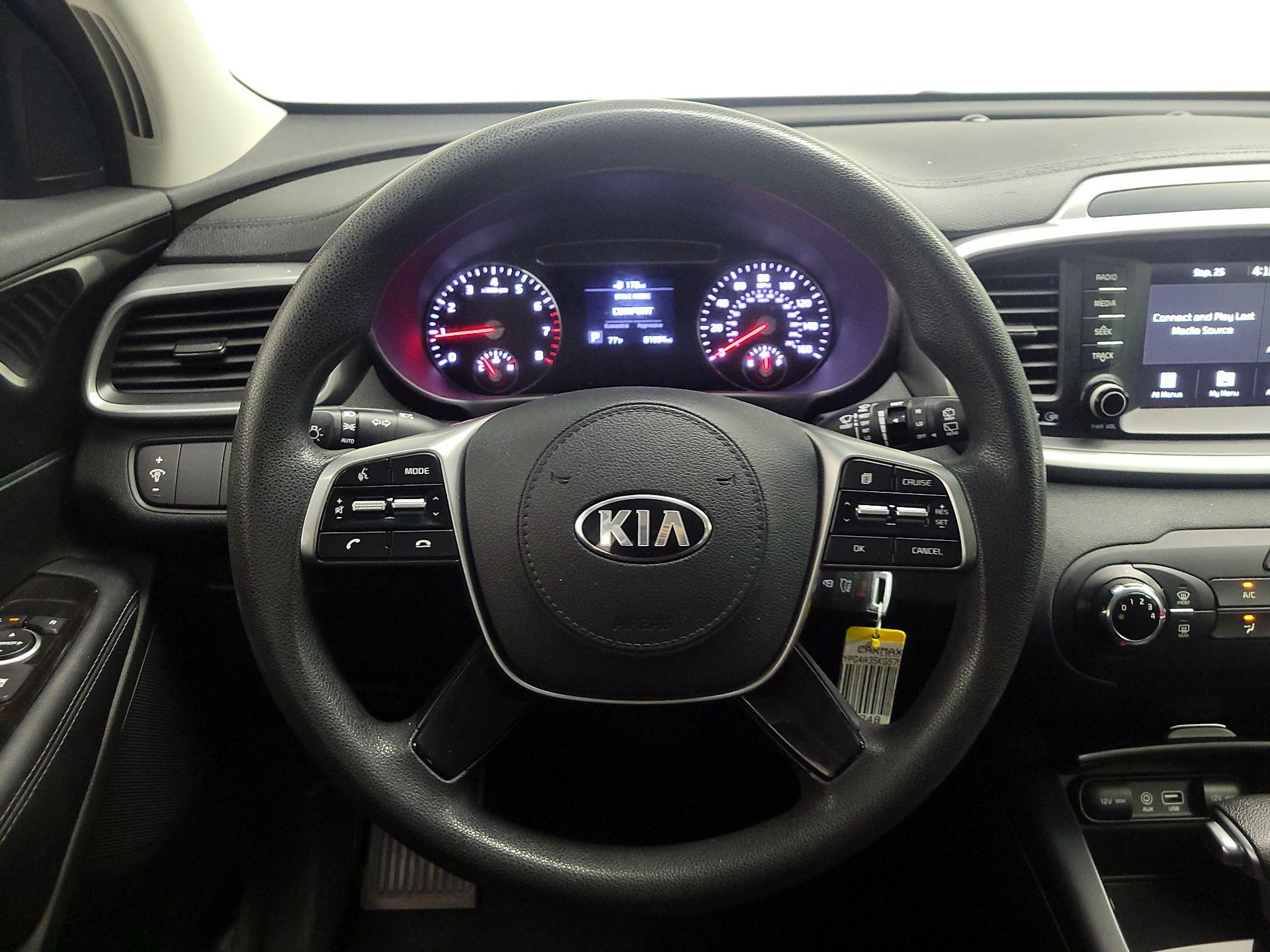 Thumbnail: 2019 Kia Sorento - 10