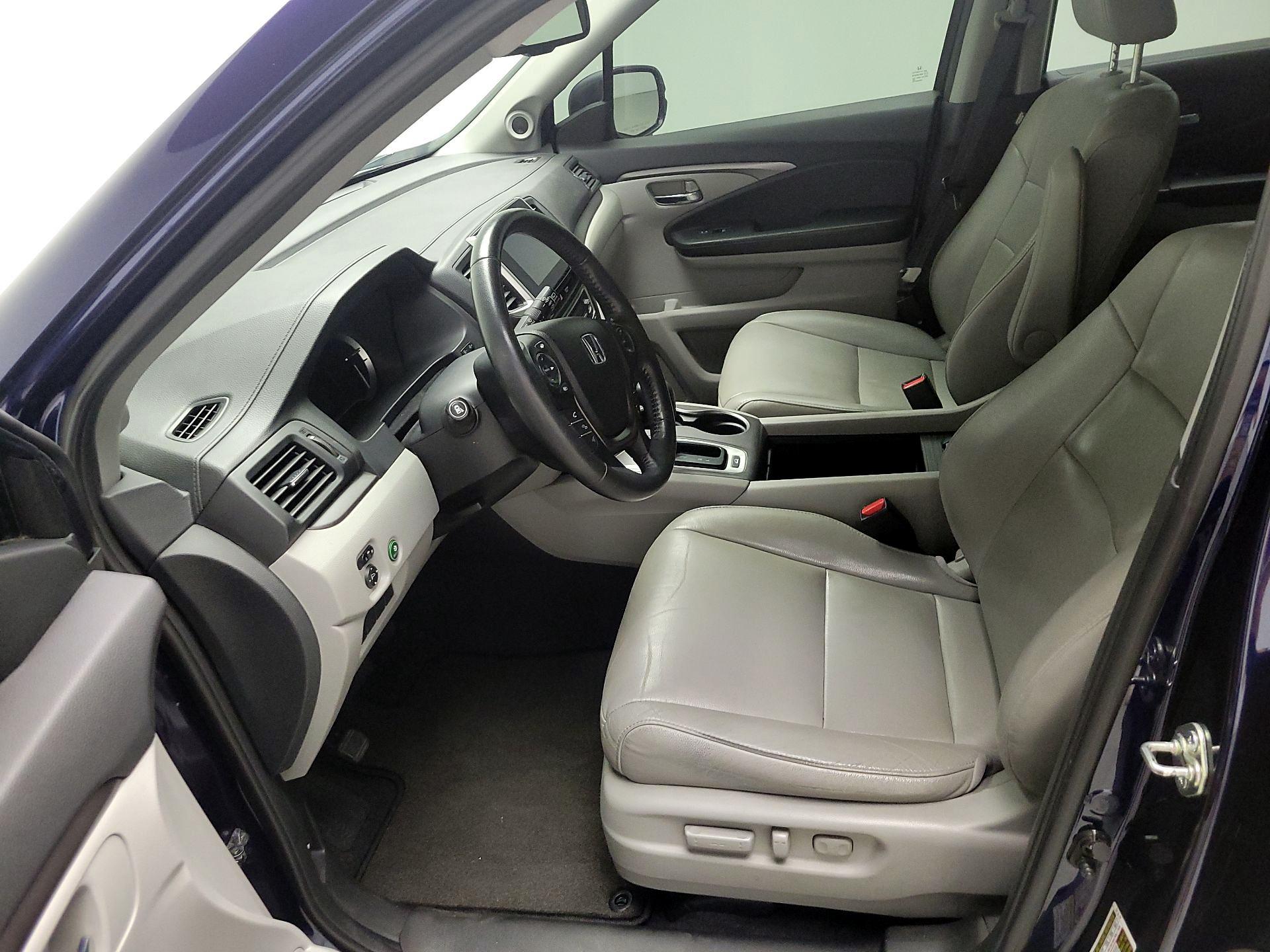 Thumbnail: 2016 Honda Pilot - 11