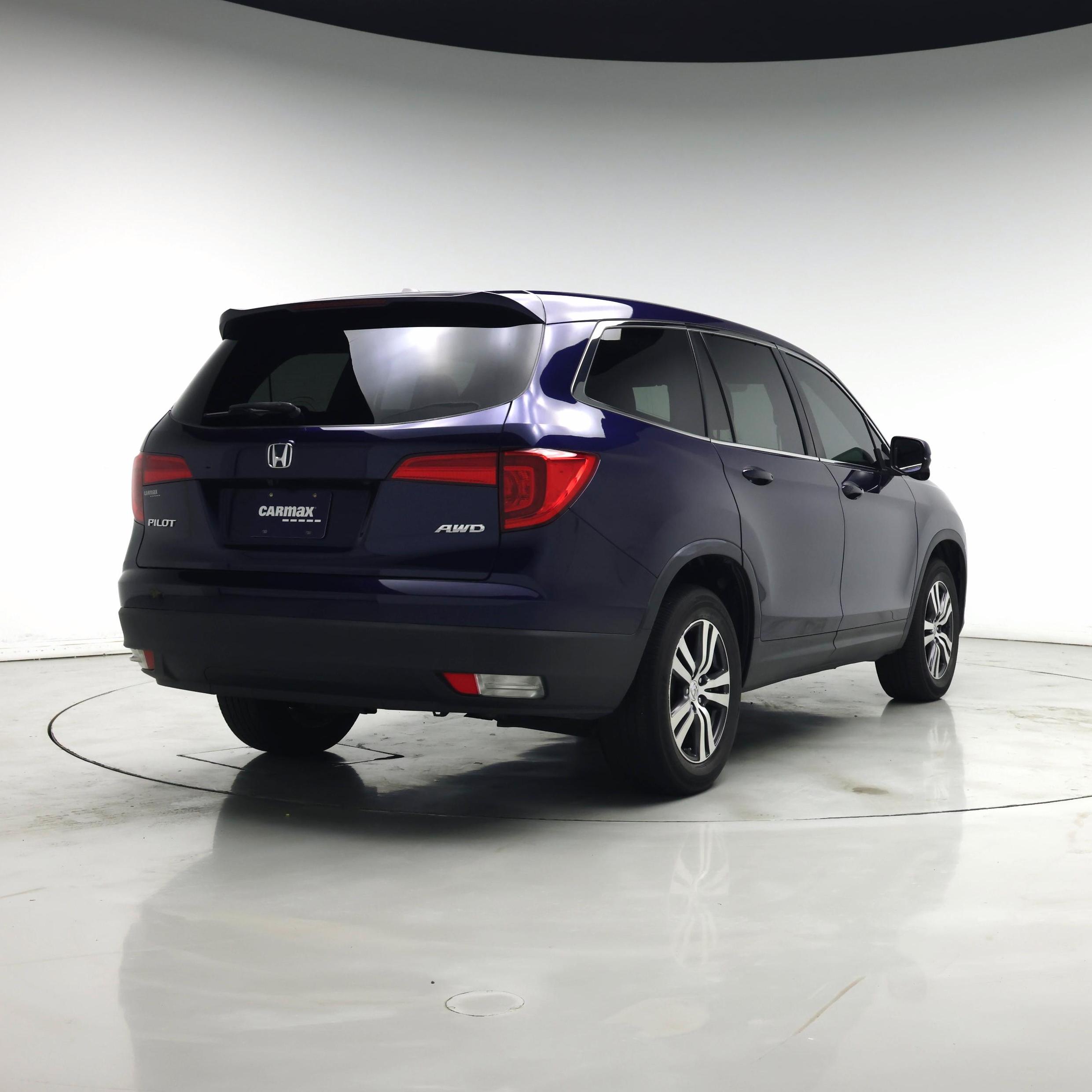 Thumbnail: 2016 Honda Pilot - 8