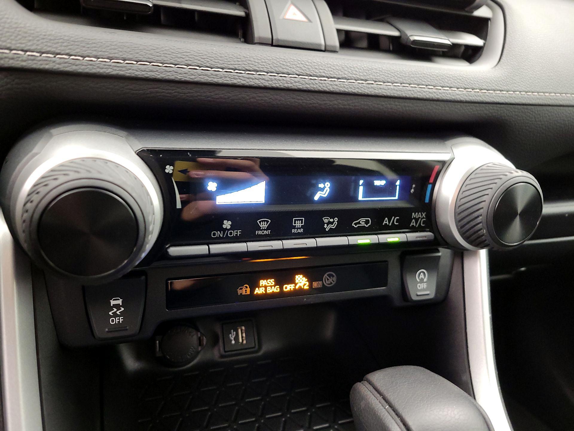 Thumbnail: 2024 Toyota RAV4 - 16