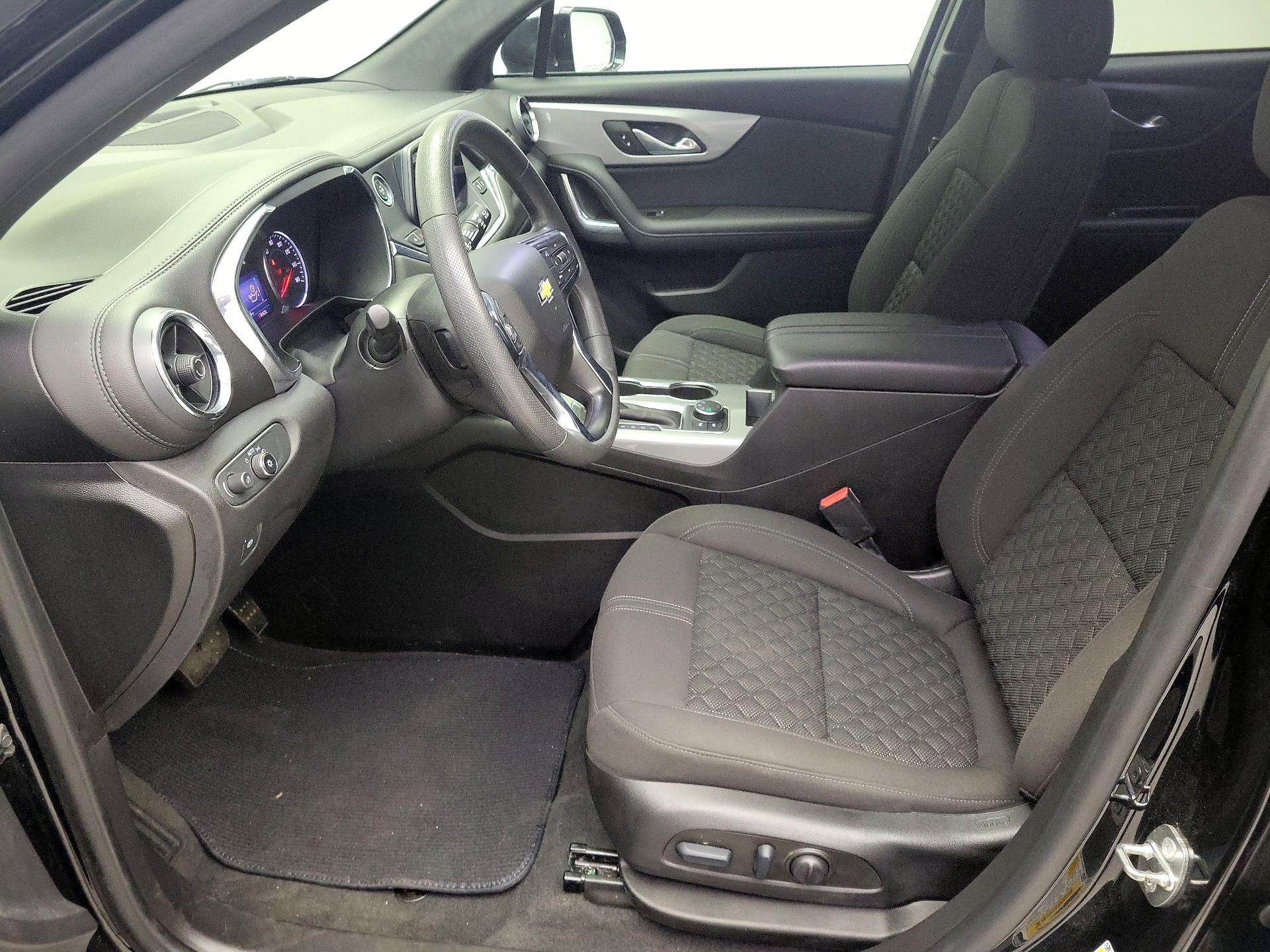 Thumbnail: 2022 Chevrolet Blazer - 11