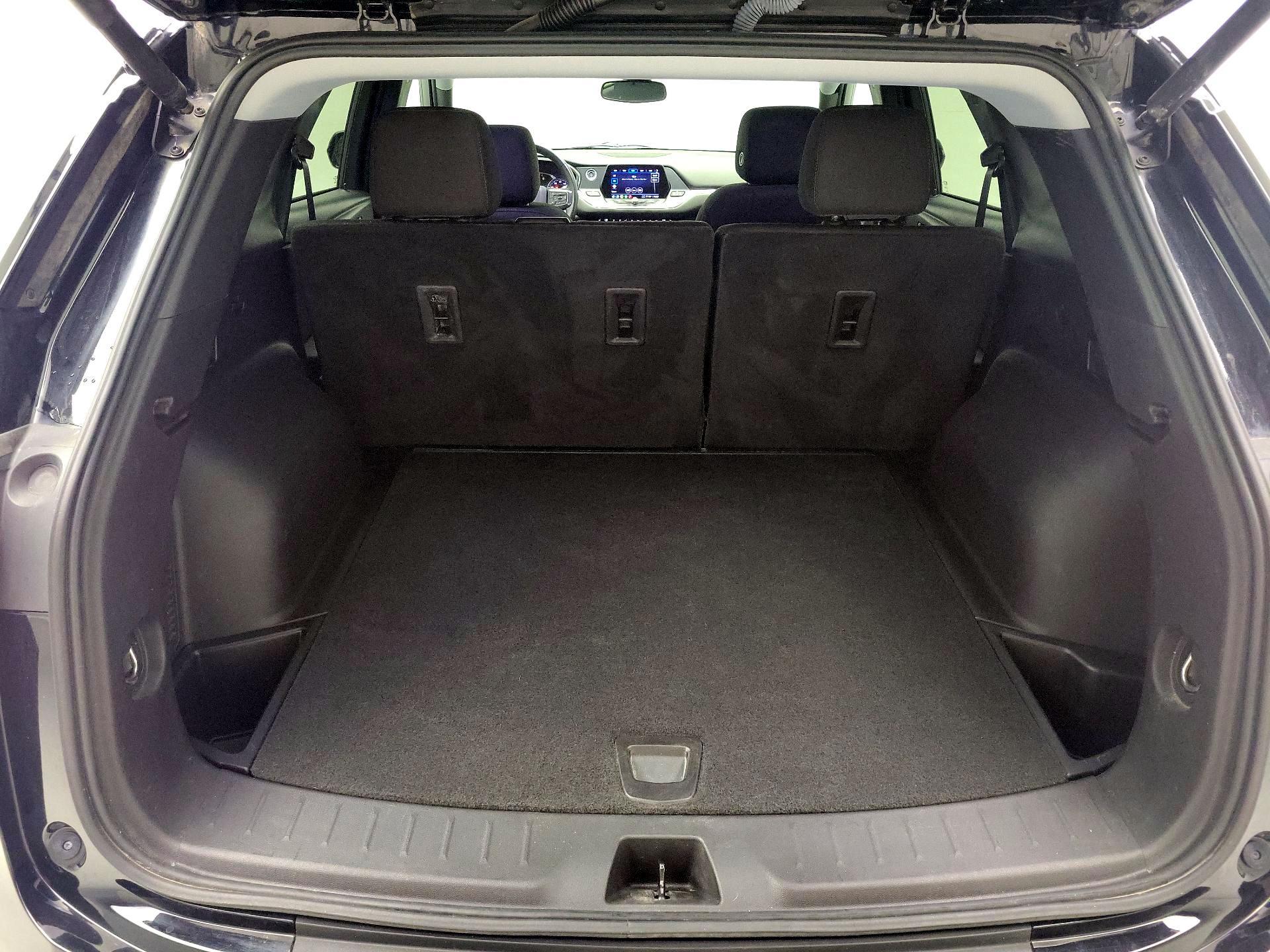 Thumbnail: 2022 Chevrolet Blazer - 20