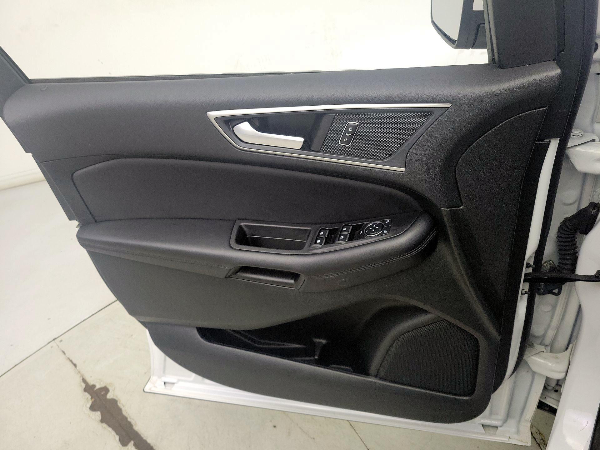 Thumbnail: 2023 Ford Edge - 12