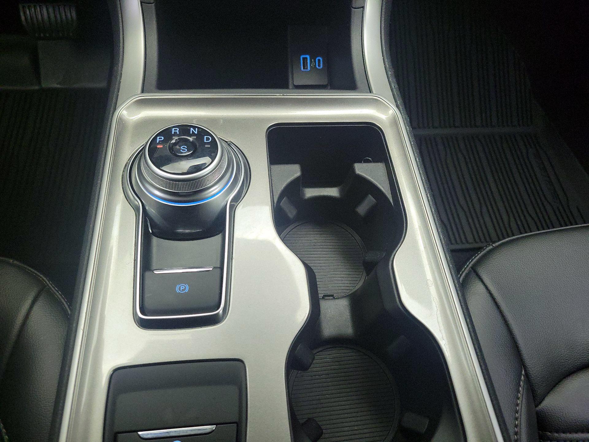 Thumbnail: 2023 Ford Edge - 17