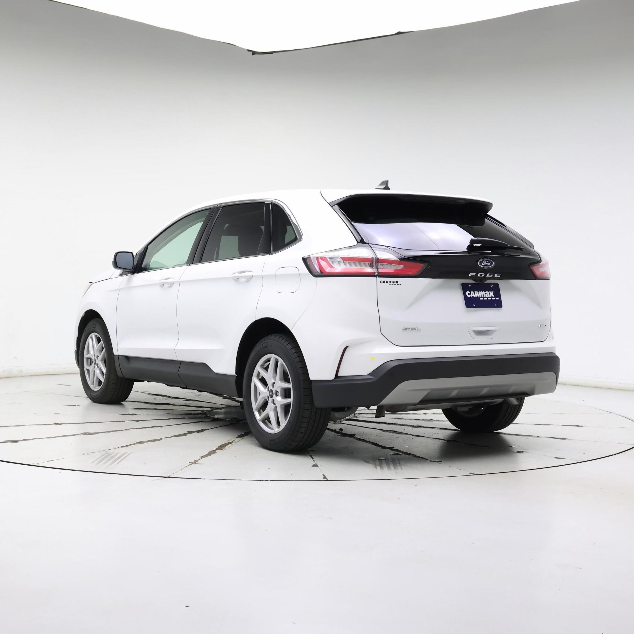 Thumbnail: 2023 Ford Edge - 2
