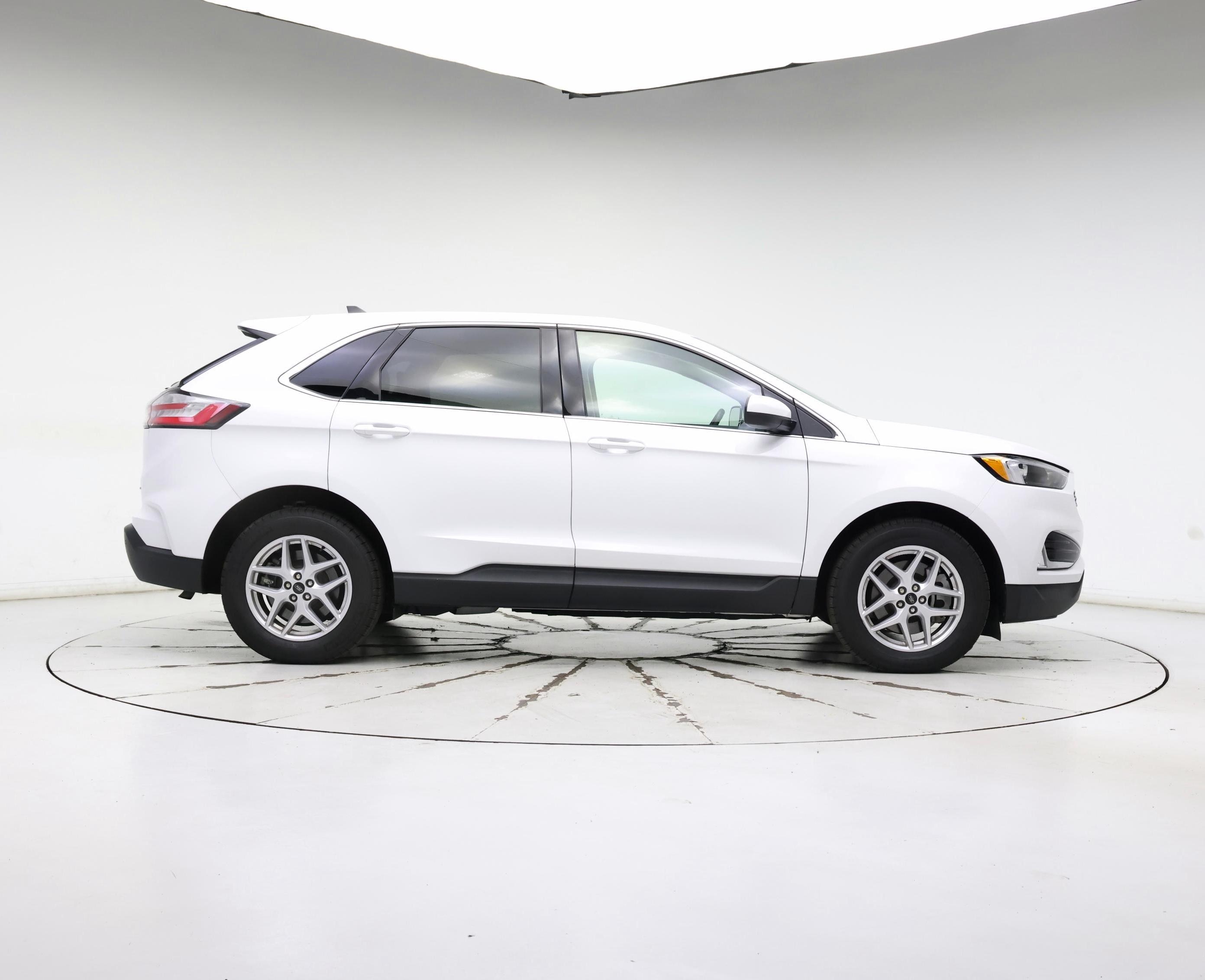 Thumbnail: 2023 Ford Edge - 7