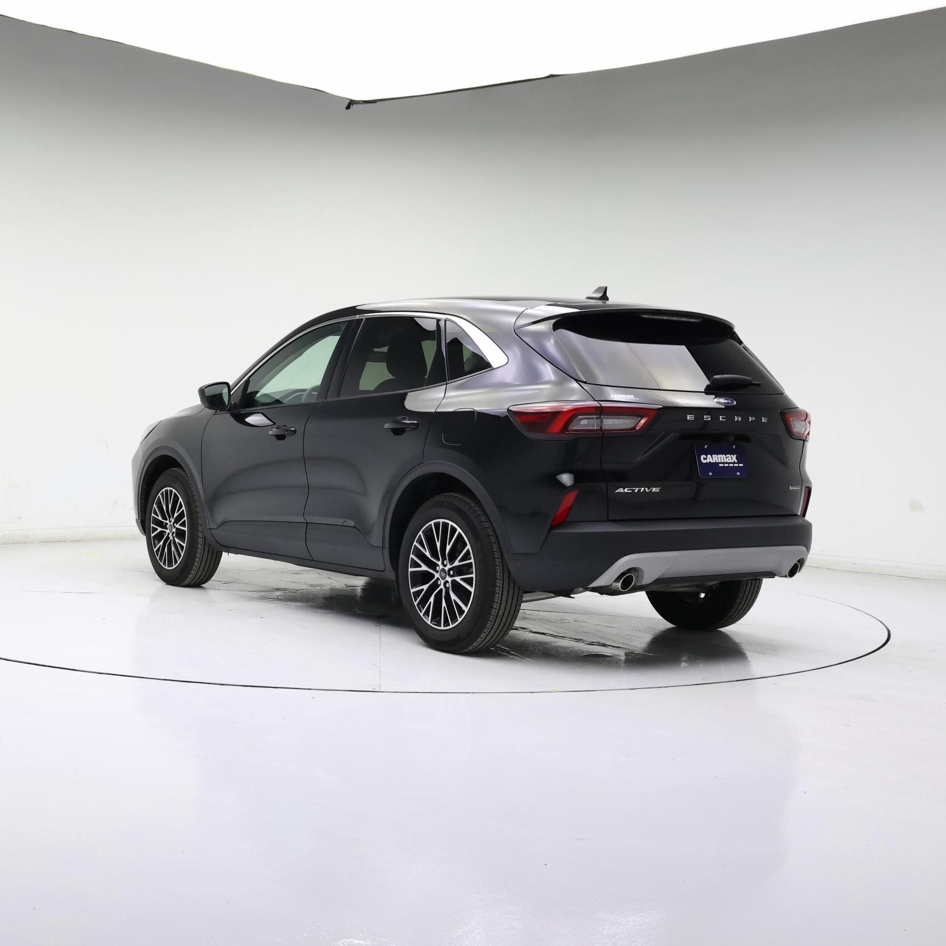 Thumbnail: 2023 Ford Escape - 2