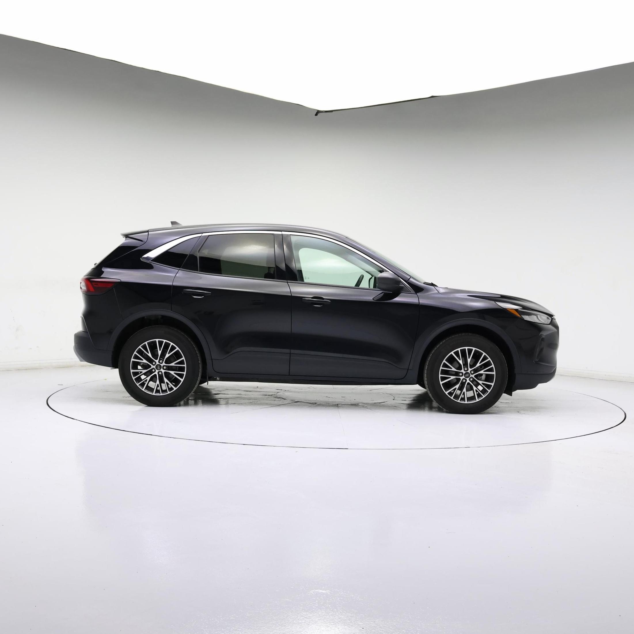 Thumbnail: 2023 Ford Escape - 7