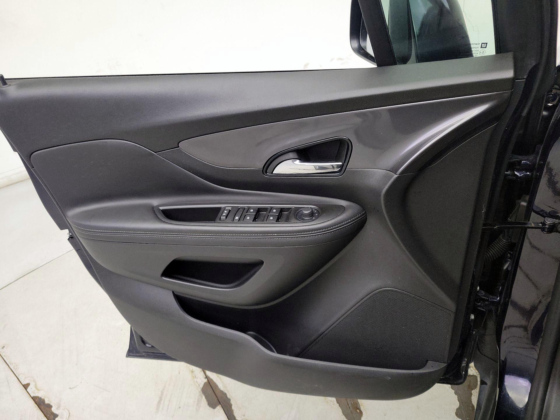 Thumbnail: 2022 Buick Encore - 12