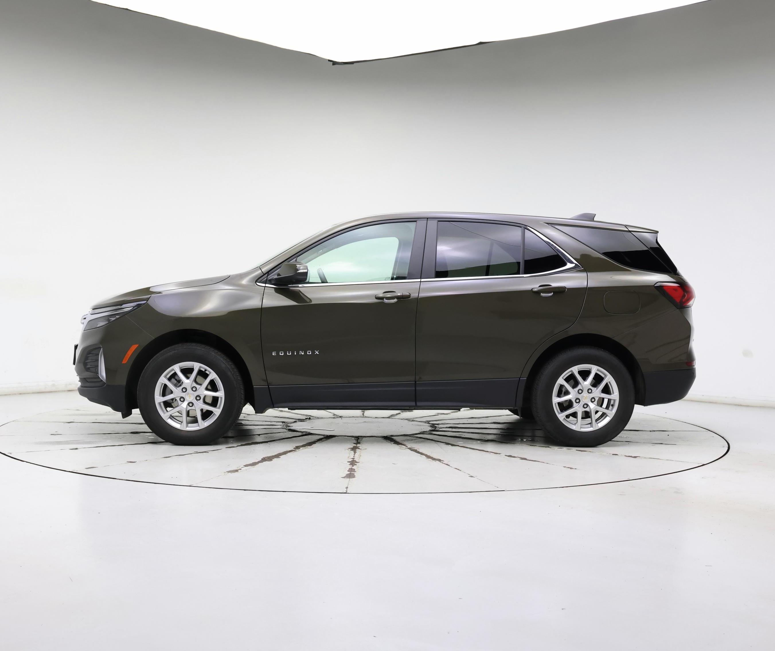 Thumbnail: 2023 Chevrolet Equinox - 3