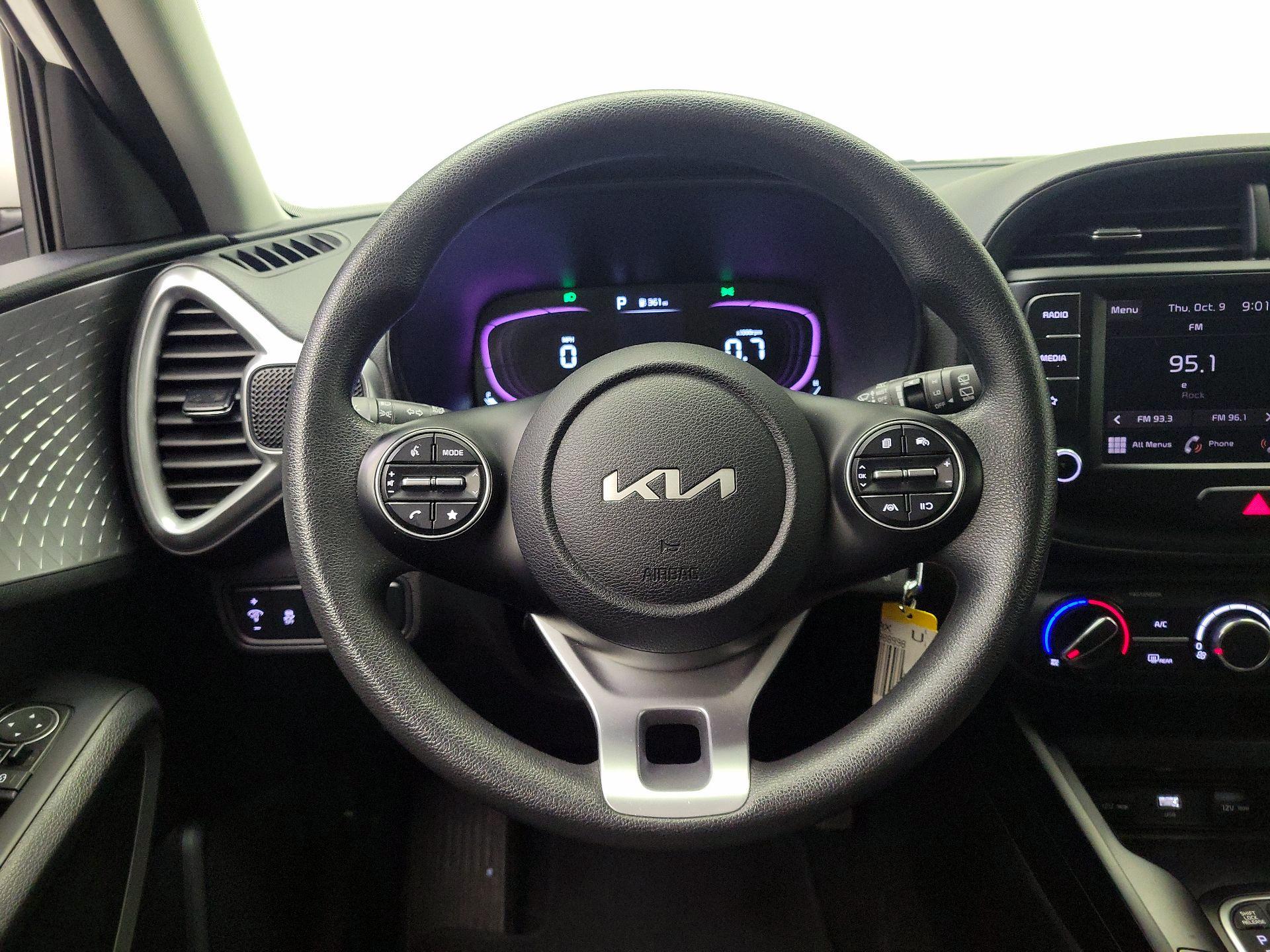 Thumbnail: 2023 Kia Soul - 10