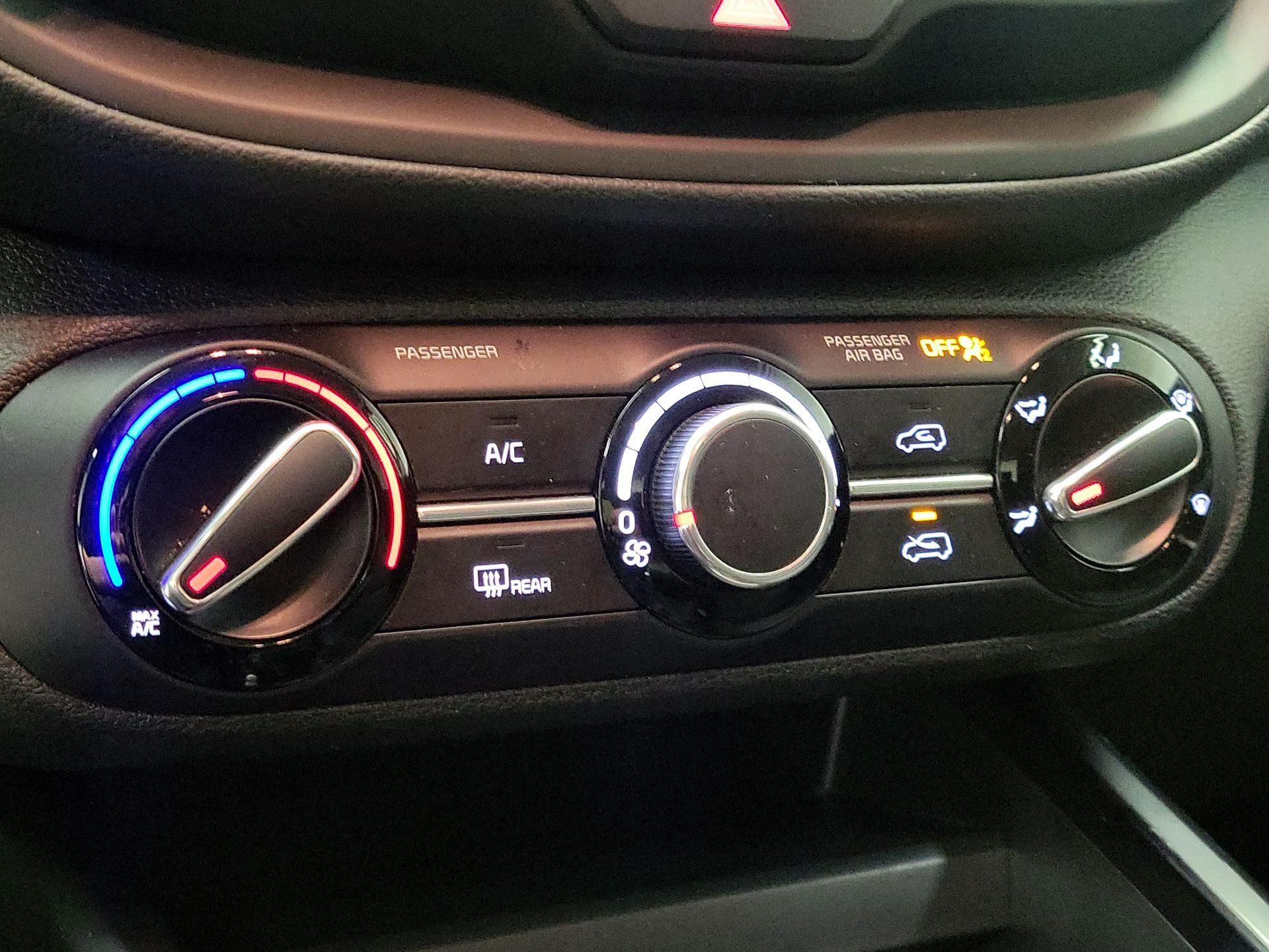 Thumbnail: 2023 Kia Soul - 16