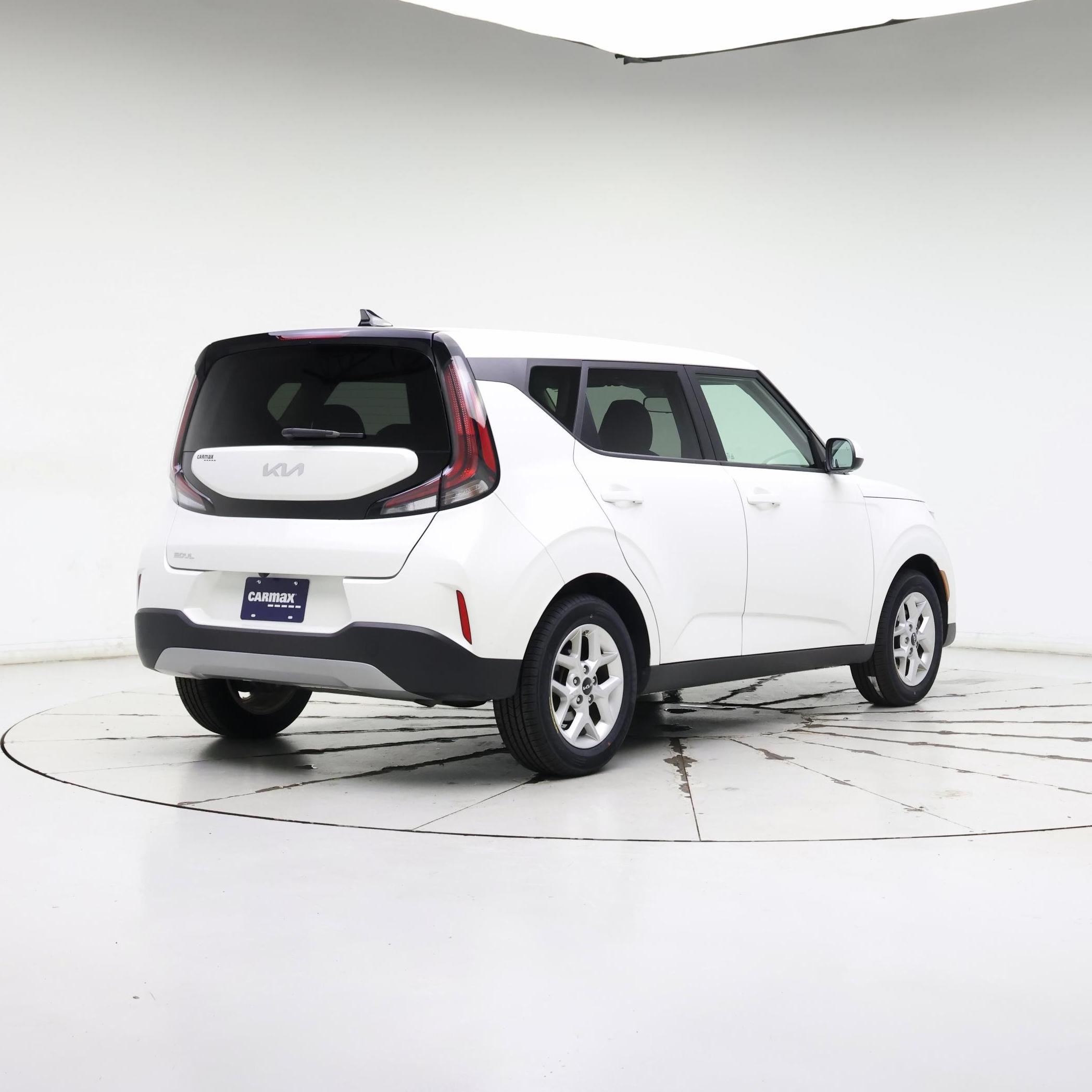 Thumbnail: 2023 Kia Soul - 8