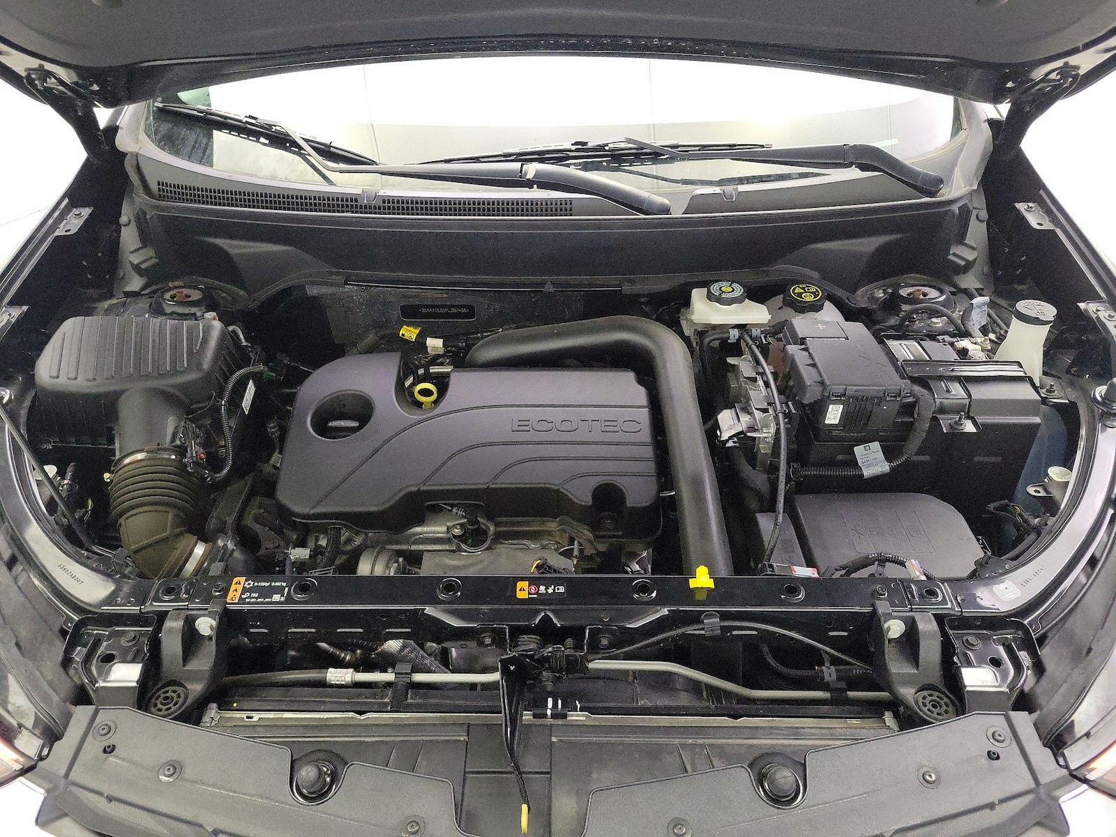 2023 Chevrolet Equinox LS - Photo 21
