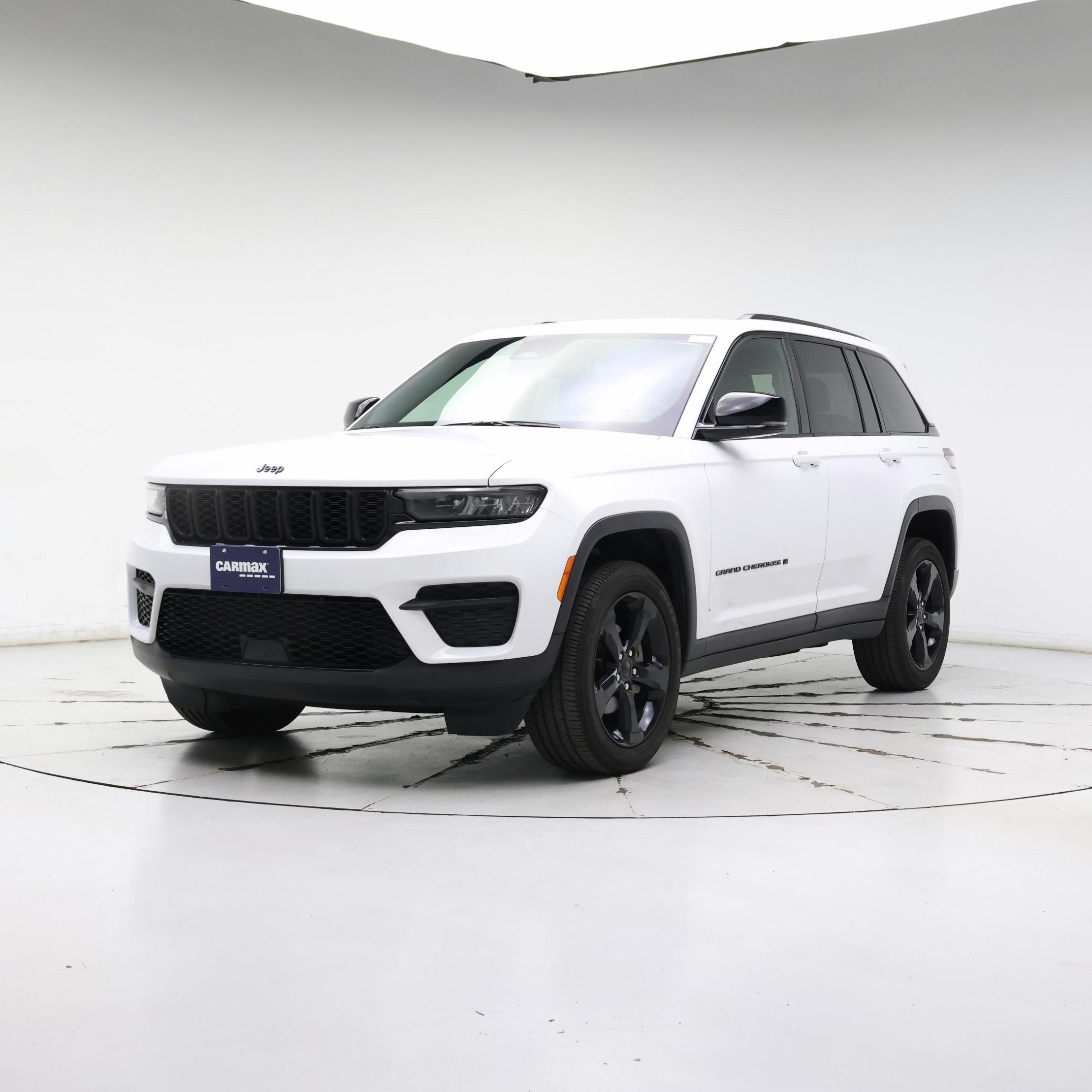 Thumbnail: 2023 Jeep Grand Cherokee - 4