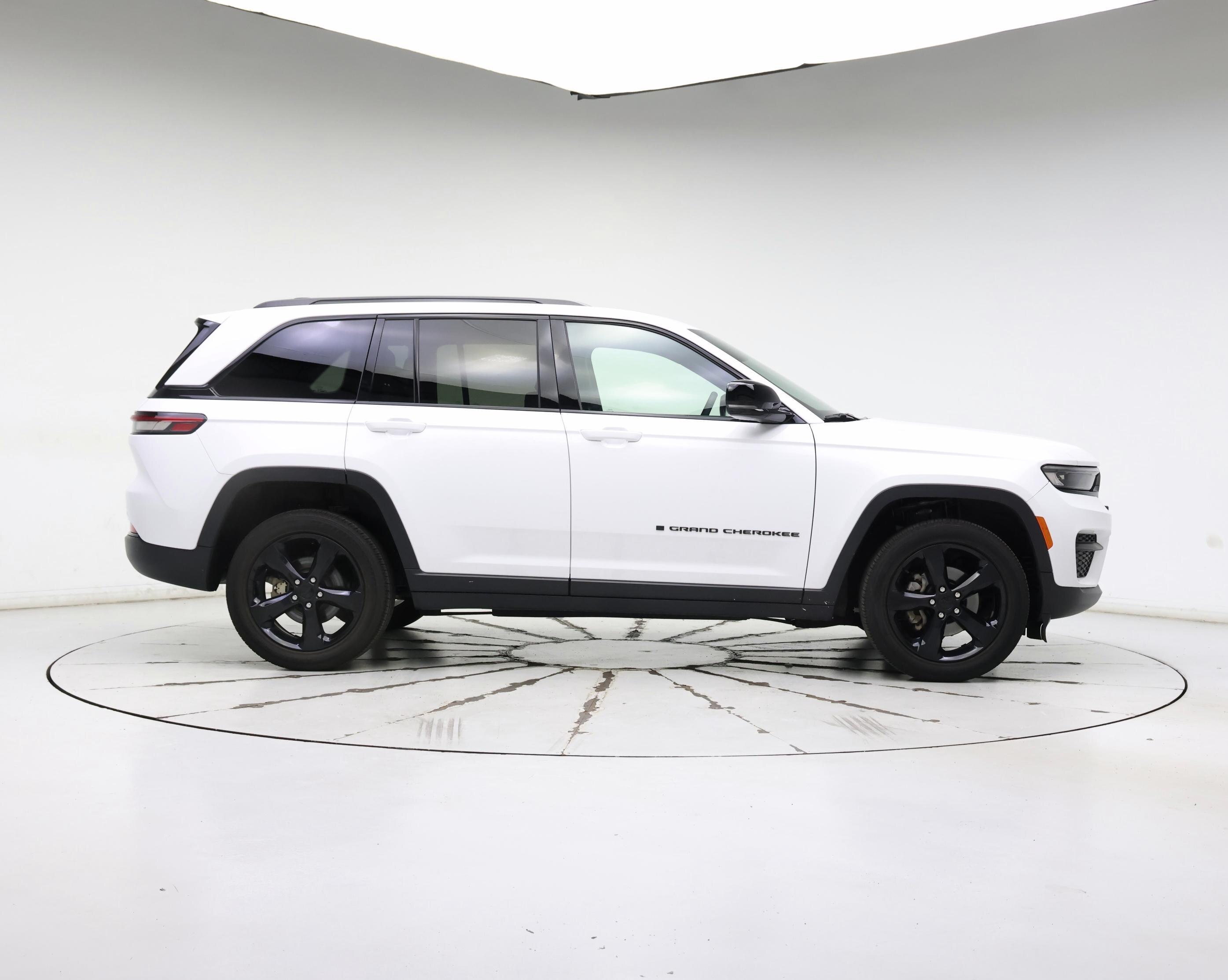Thumbnail: 2023 Jeep Grand Cherokee - 7