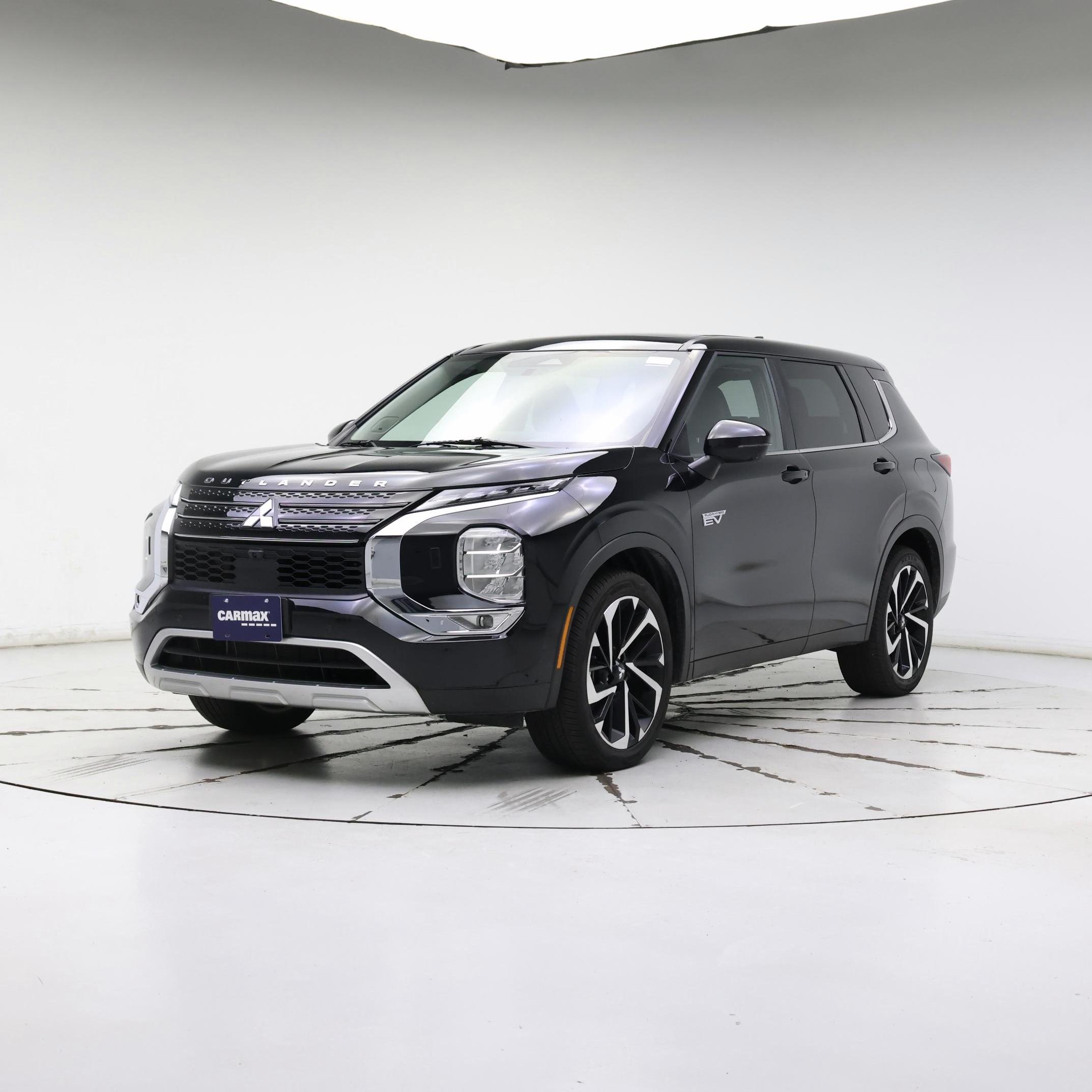 Thumbnail: 2023 Mitsubishi Outlander - 4