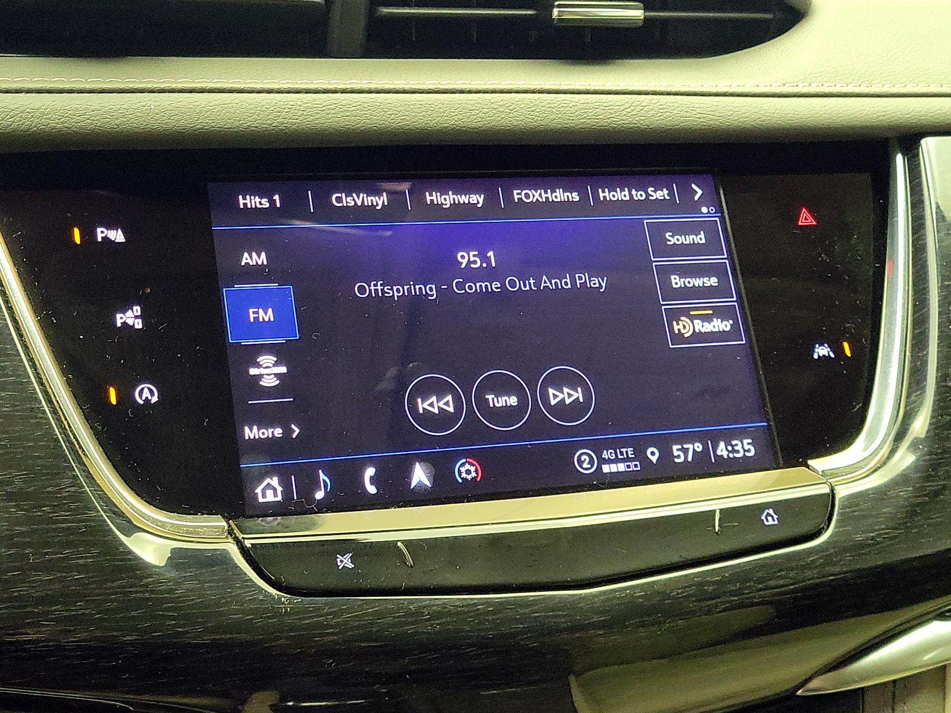 Thumbnail: 2023 Cadillac XT6 - 16