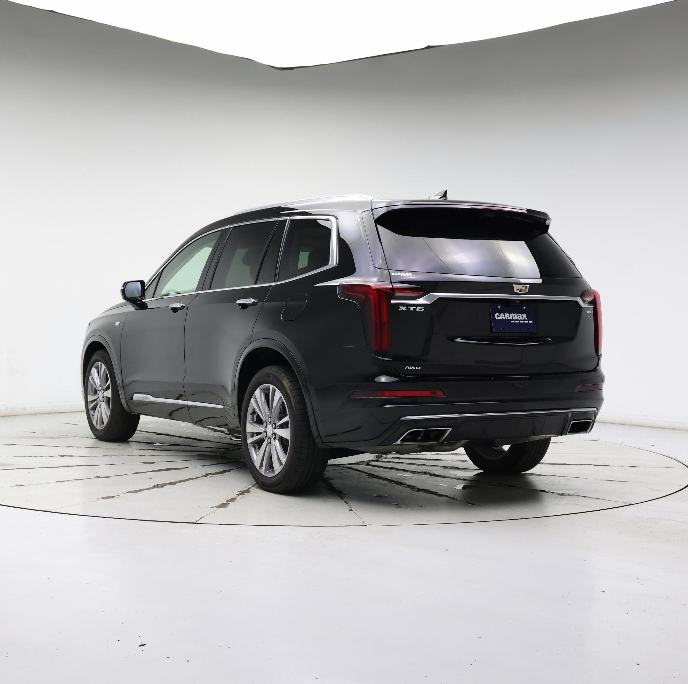 Thumbnail: 2023 Cadillac XT6 - 2