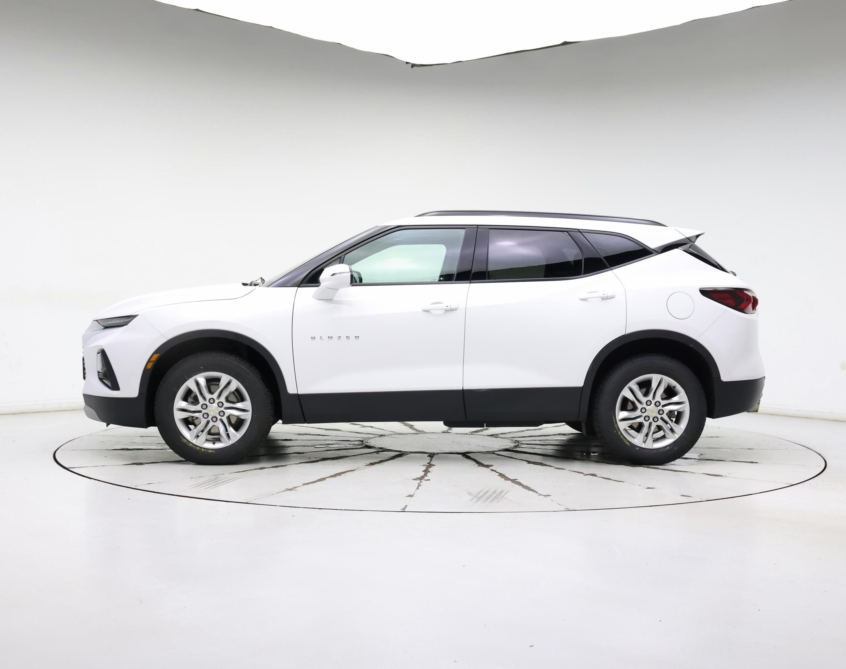 Thumbnail: 2022 Chevrolet Blazer - 3