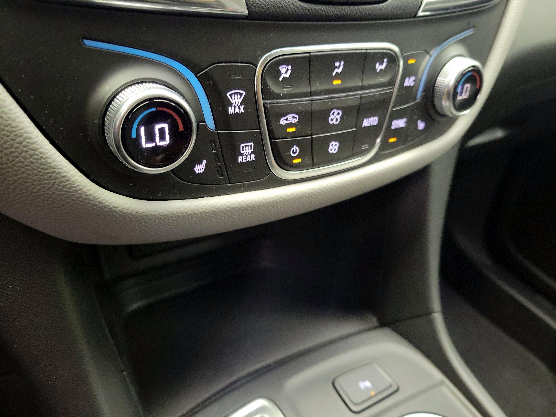 Thumbnail: 2023 Chevrolet Equinox - 16