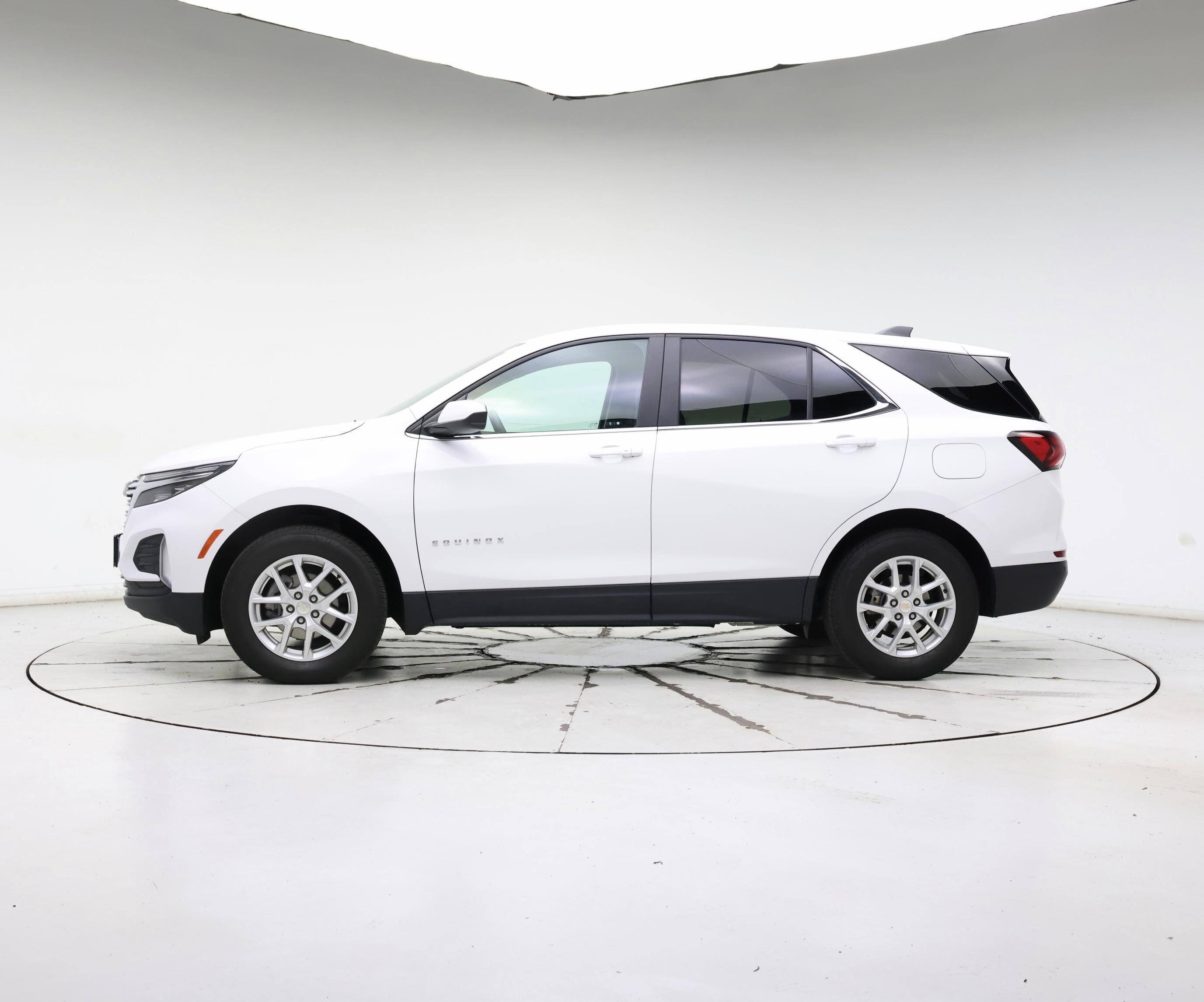 Thumbnail: 2023 Chevrolet Equinox - 3