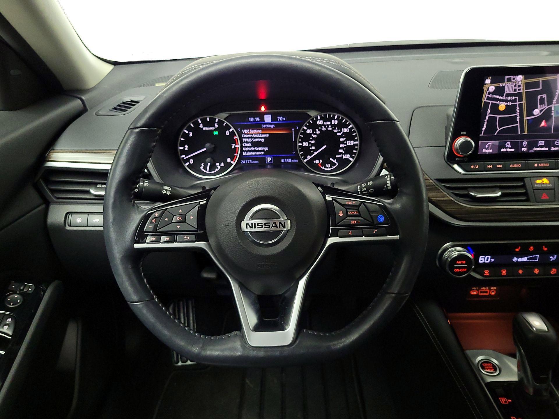 Thumbnail: 2020 Nissan Altima - 10