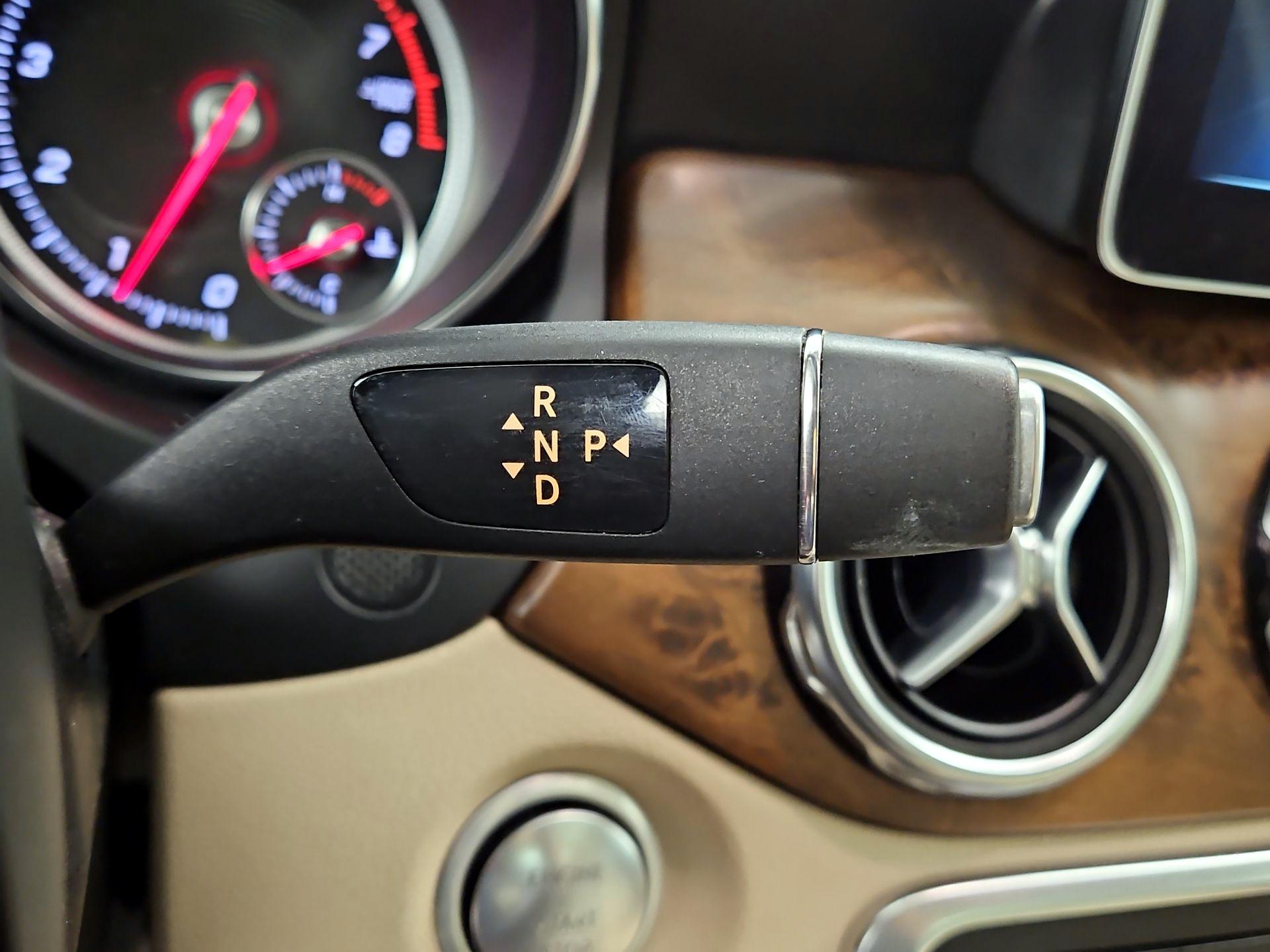 Thumbnail: 2020 Mercedes-Benz GLA - 17