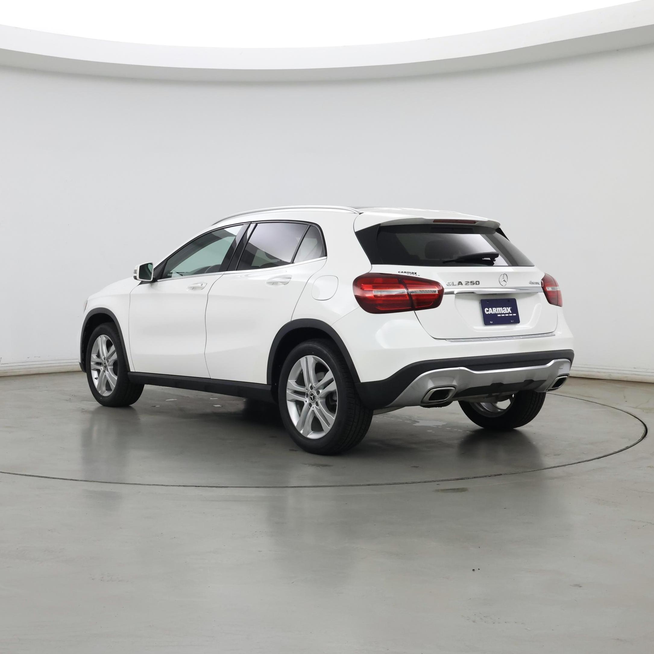 Thumbnail: 2020 Mercedes-Benz GLA - 2