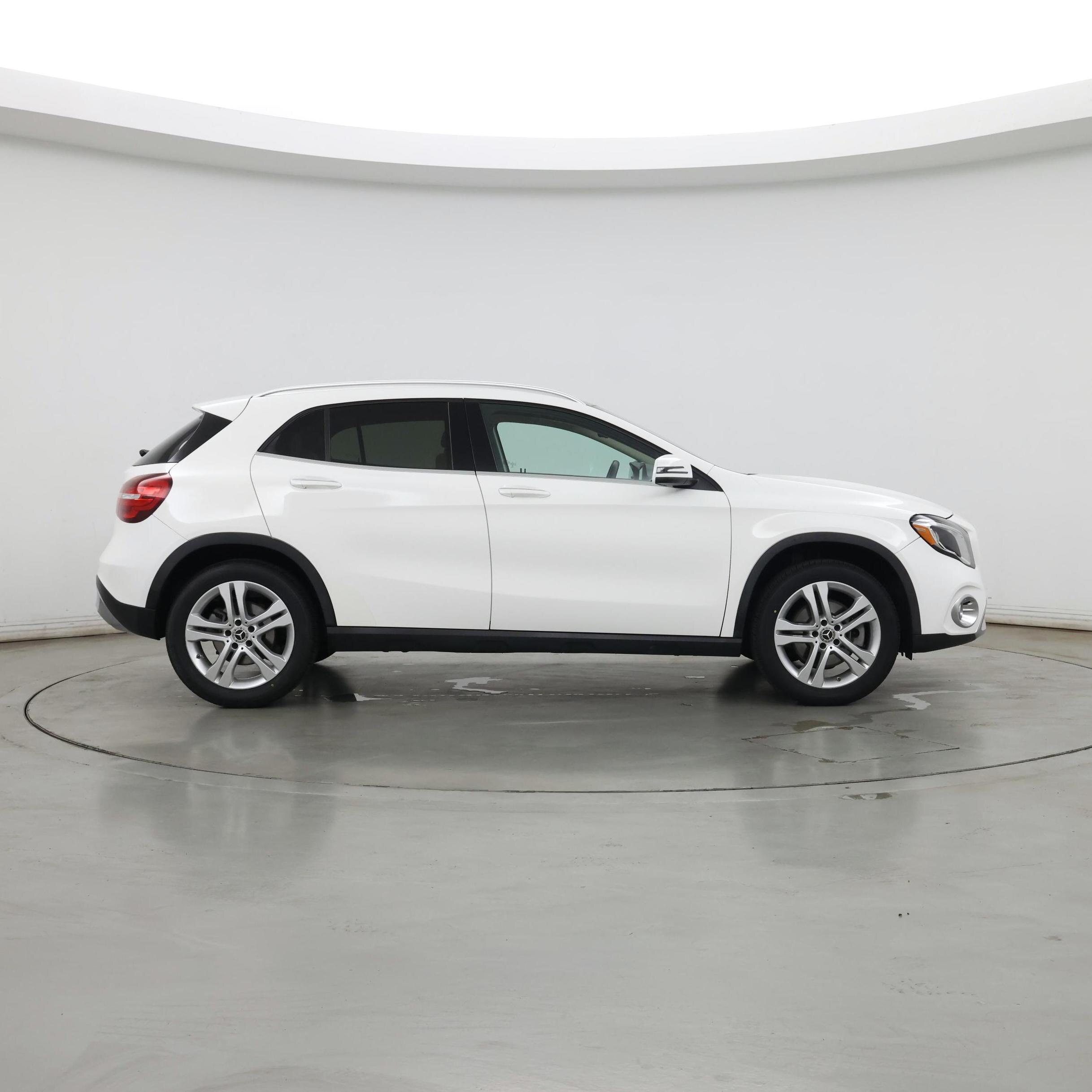 Thumbnail: 2020 Mercedes-Benz GLA - 7