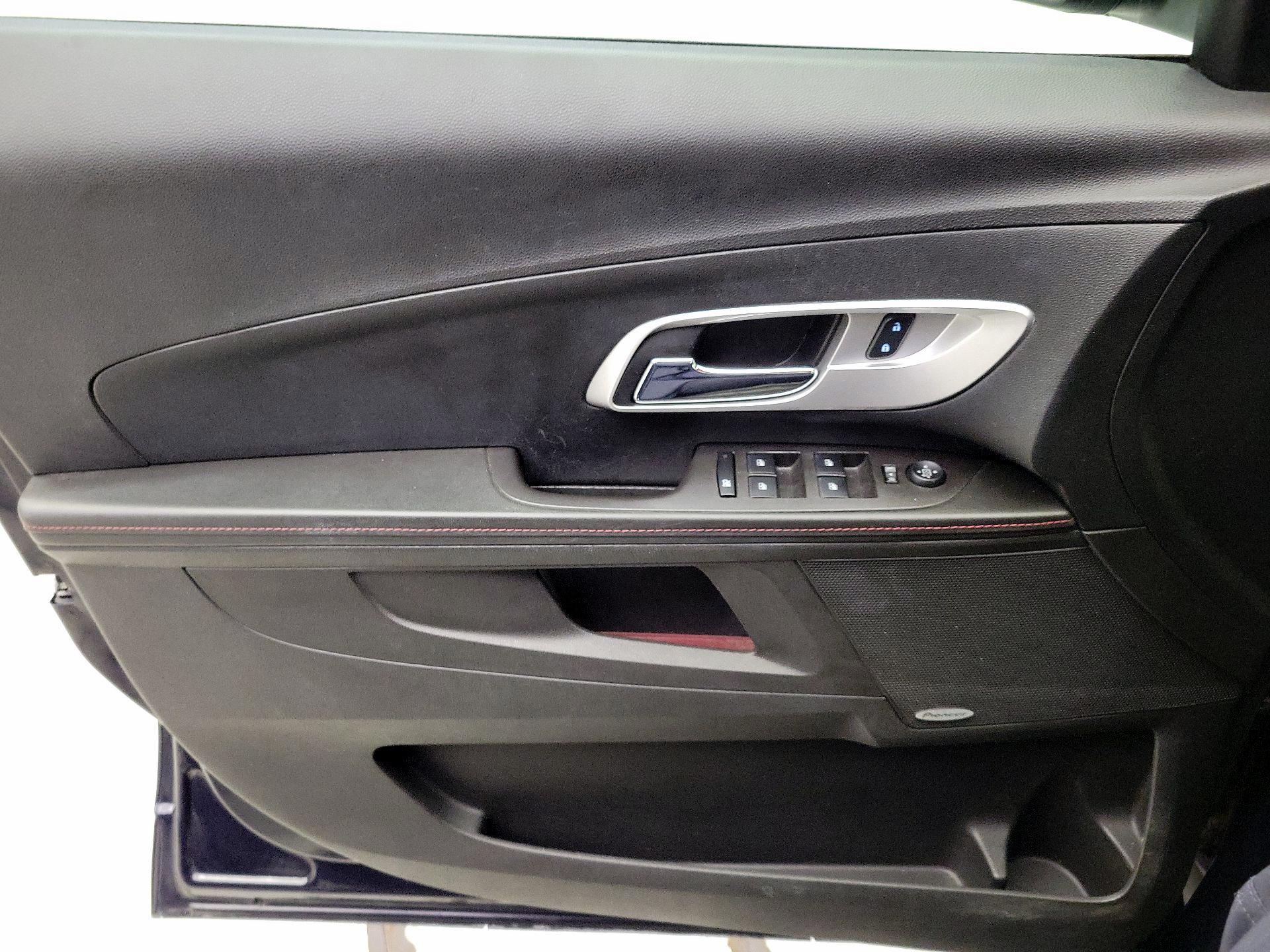 Thumbnail: 2015 Chevrolet Equinox - 12