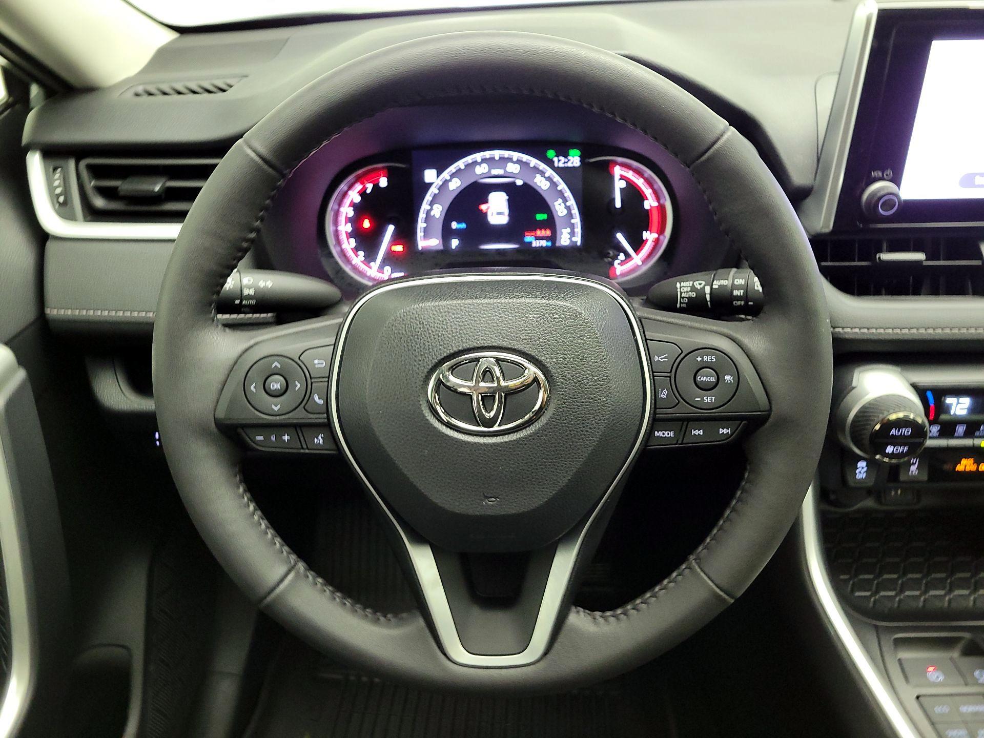 Thumbnail: 2023 Toyota RAV4 - 10